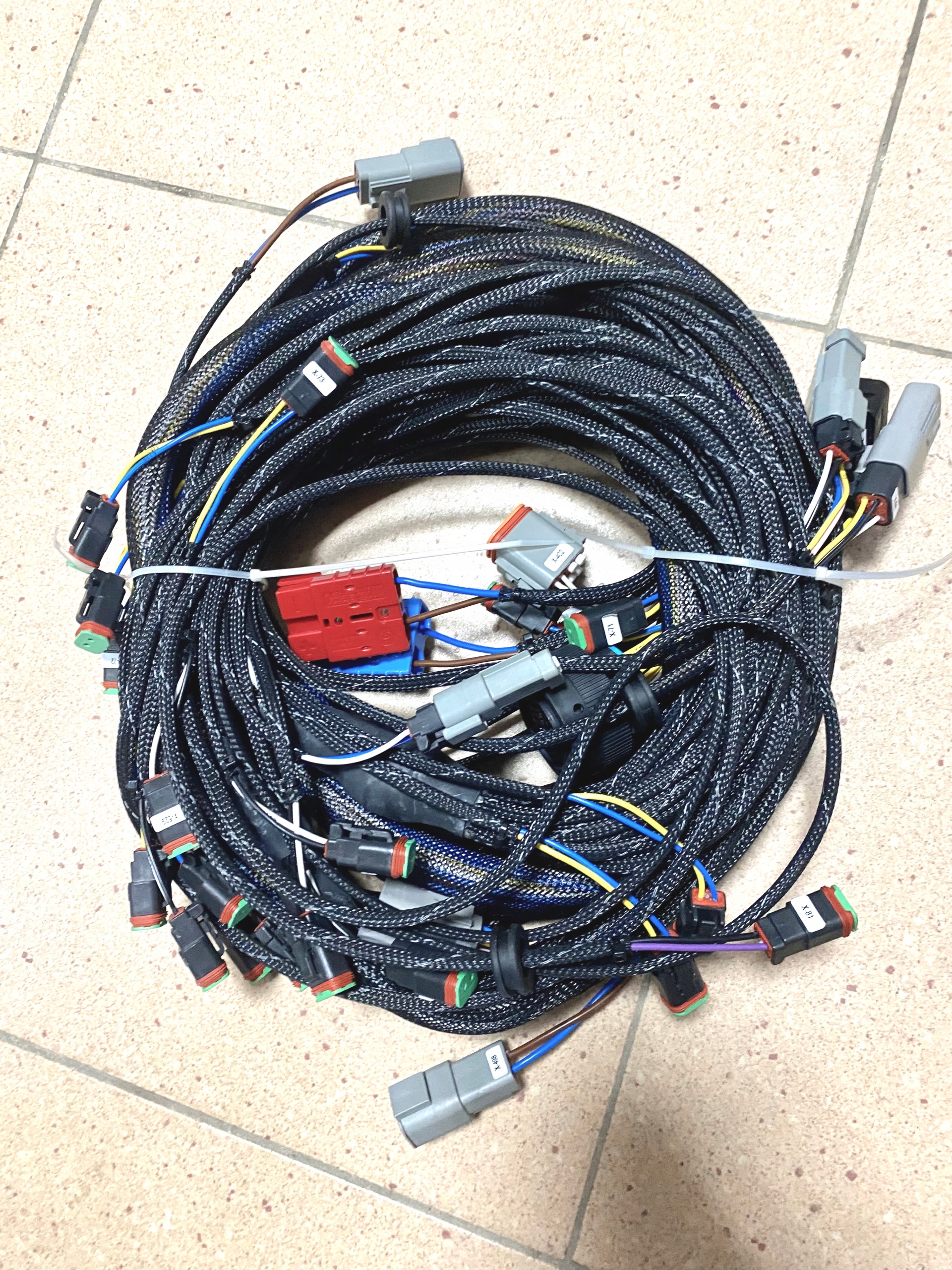 Джгут проводів CNH 47362681 9060L 9080L