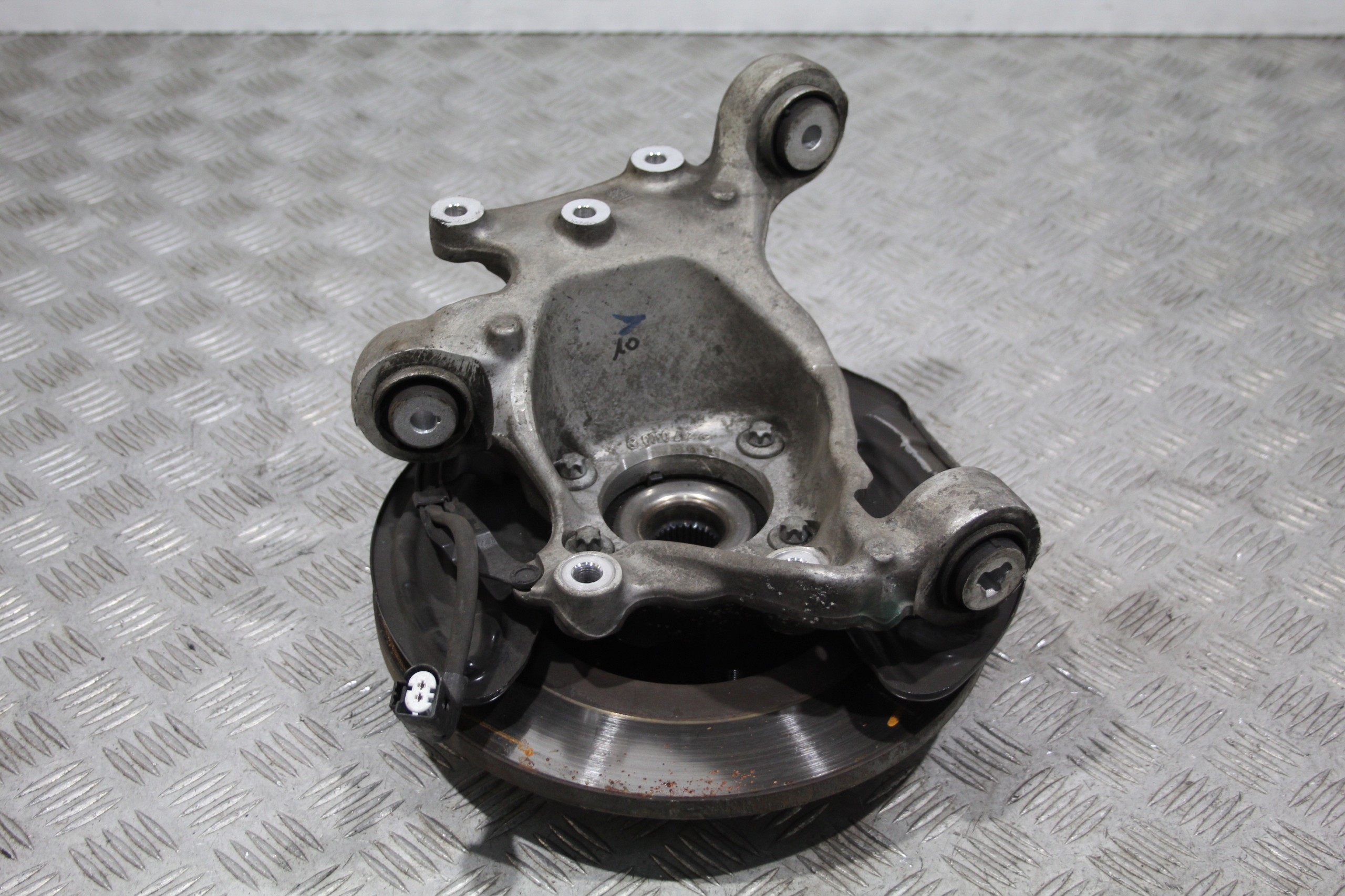 swing left rear part A-KLASA W177 AMG 2470300