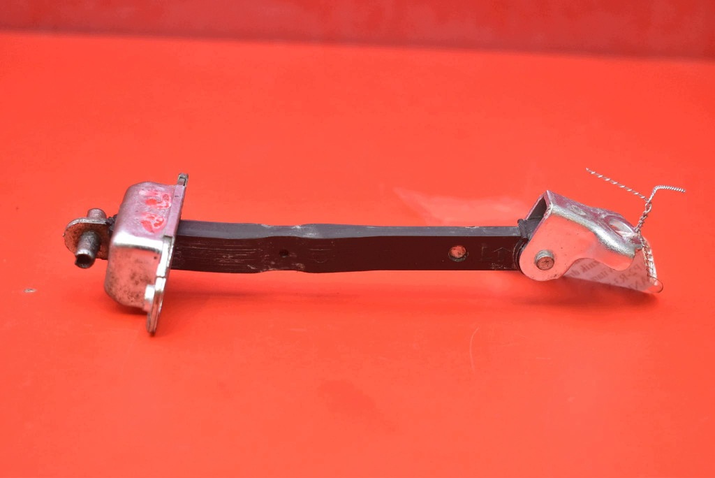 limiter door right front SUZUKI VITARA 3 III LY 14-18