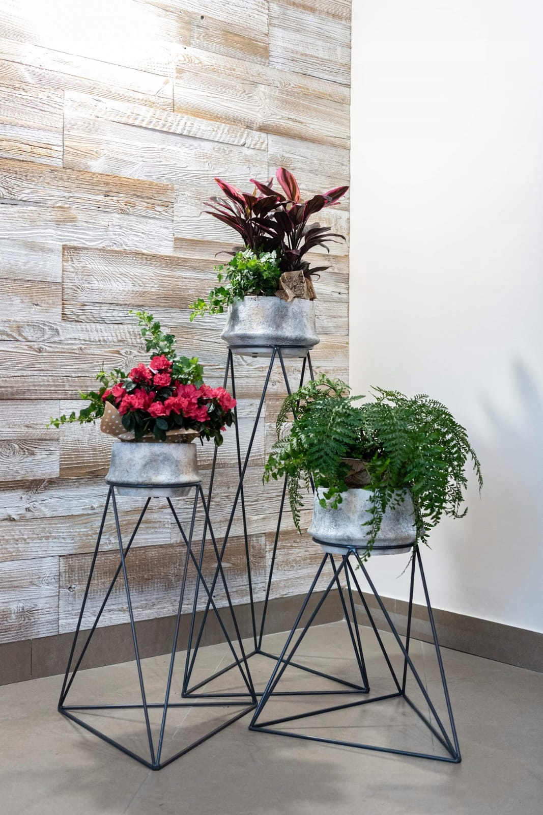 Kwietnik Metalowy Stojak na jedną donicę 40cm EAN (GTIN) 5907600400719