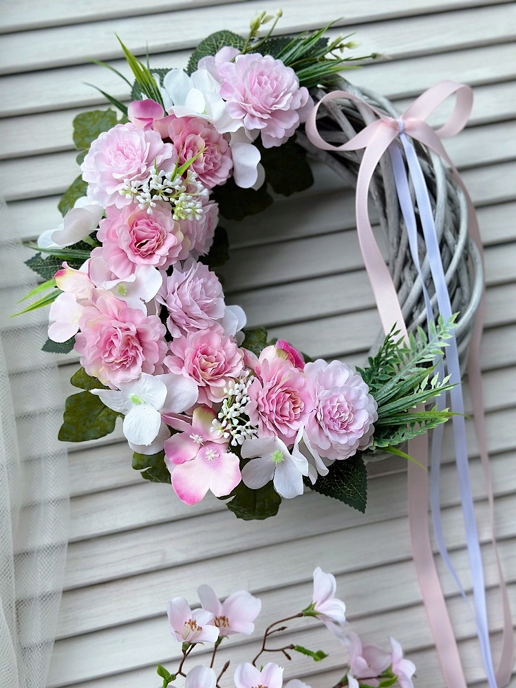 WIANEK KWIATOWY NA DRZWI WIKLINOWY STROIK WIENIEC WIOSENNY RÓŻOWY Marka inna