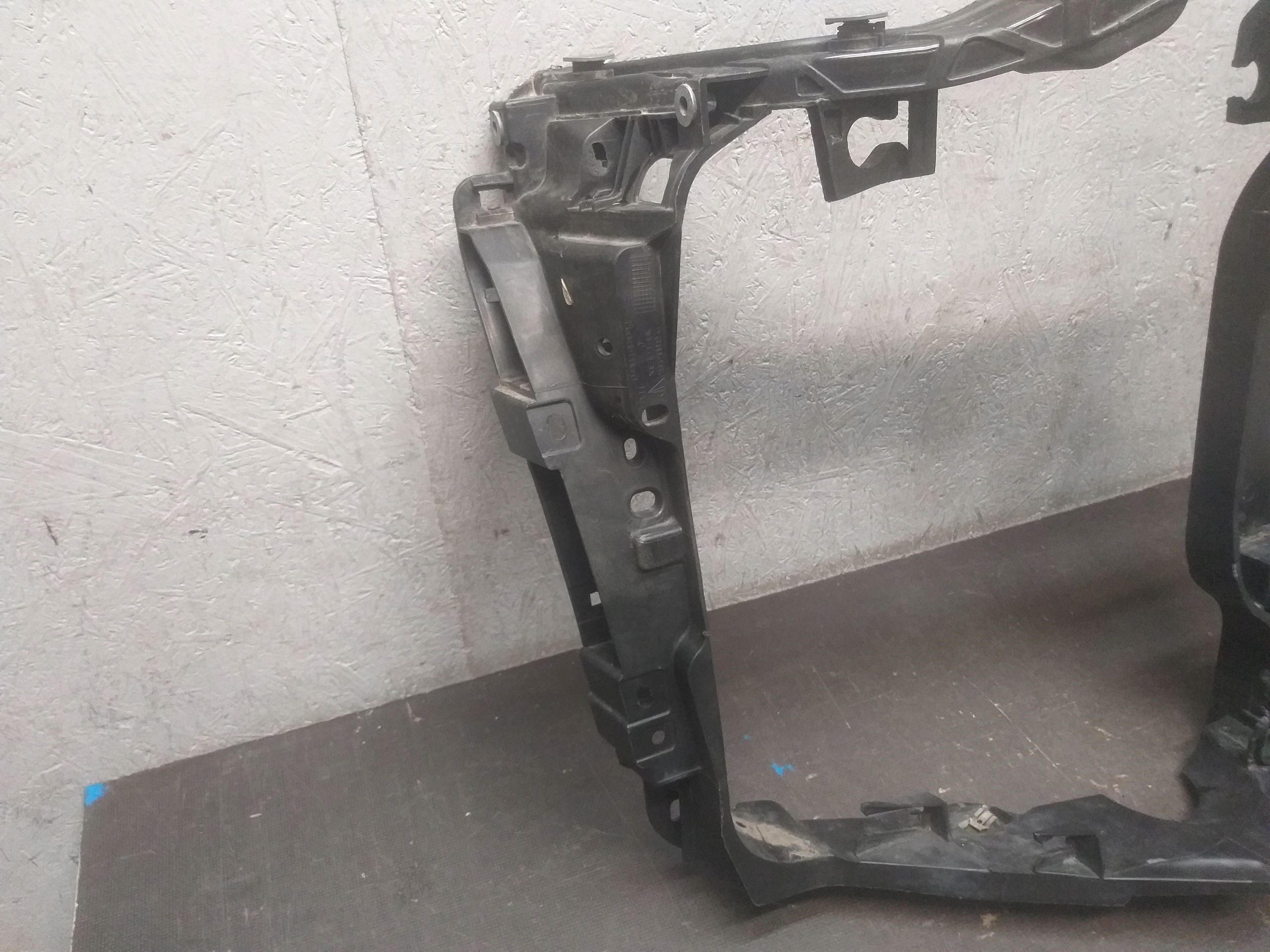 support panel for radiators OKULAR right PORSCHE MACAN 95B 95B805594