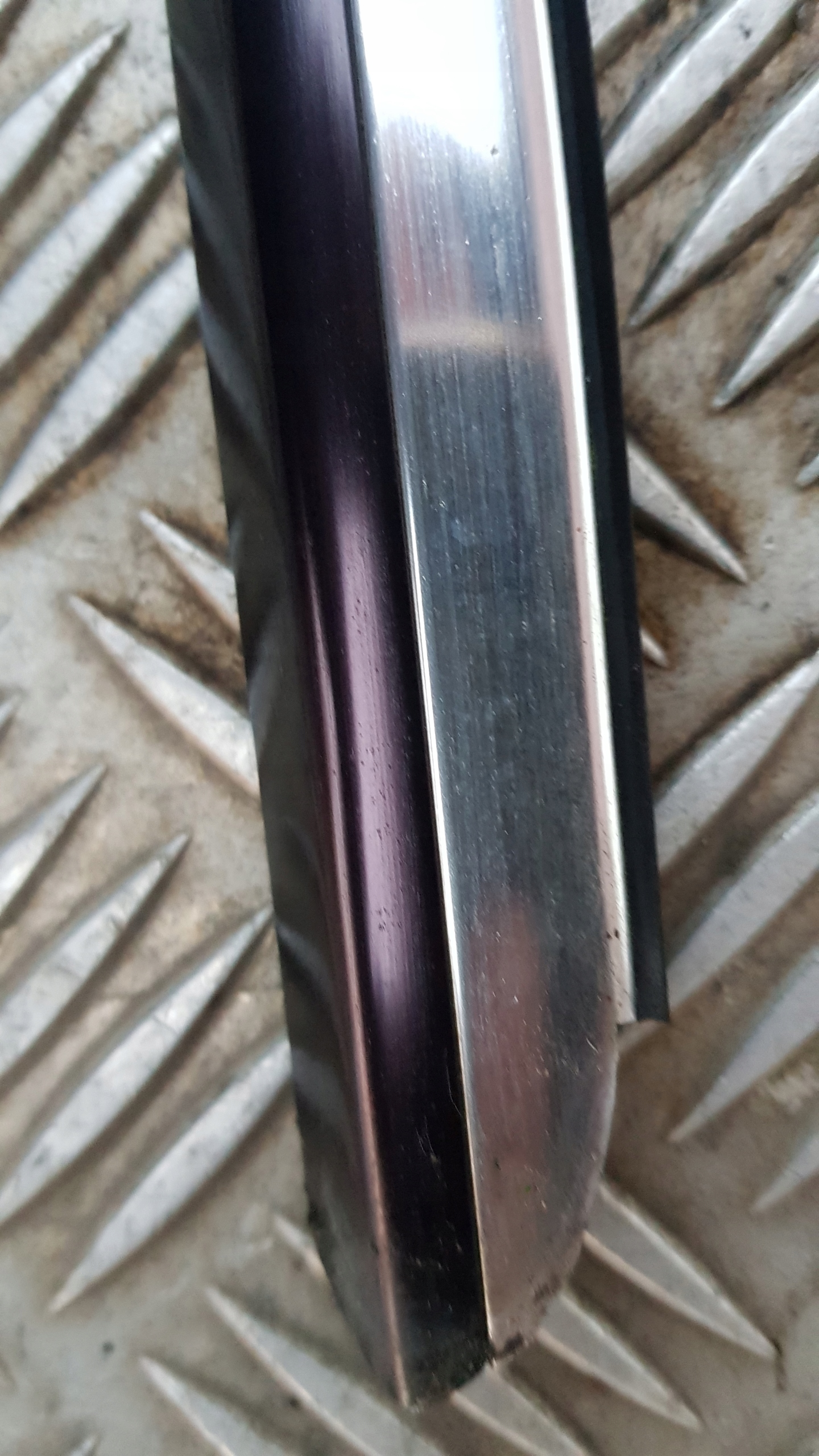 MERCEDES W220 moulding dust rear part left right