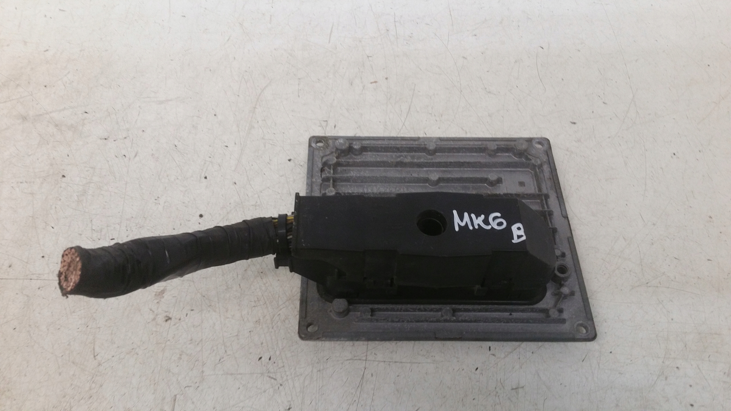 control unit of the engine 4S6112A650EB Ford Fiesta MK6