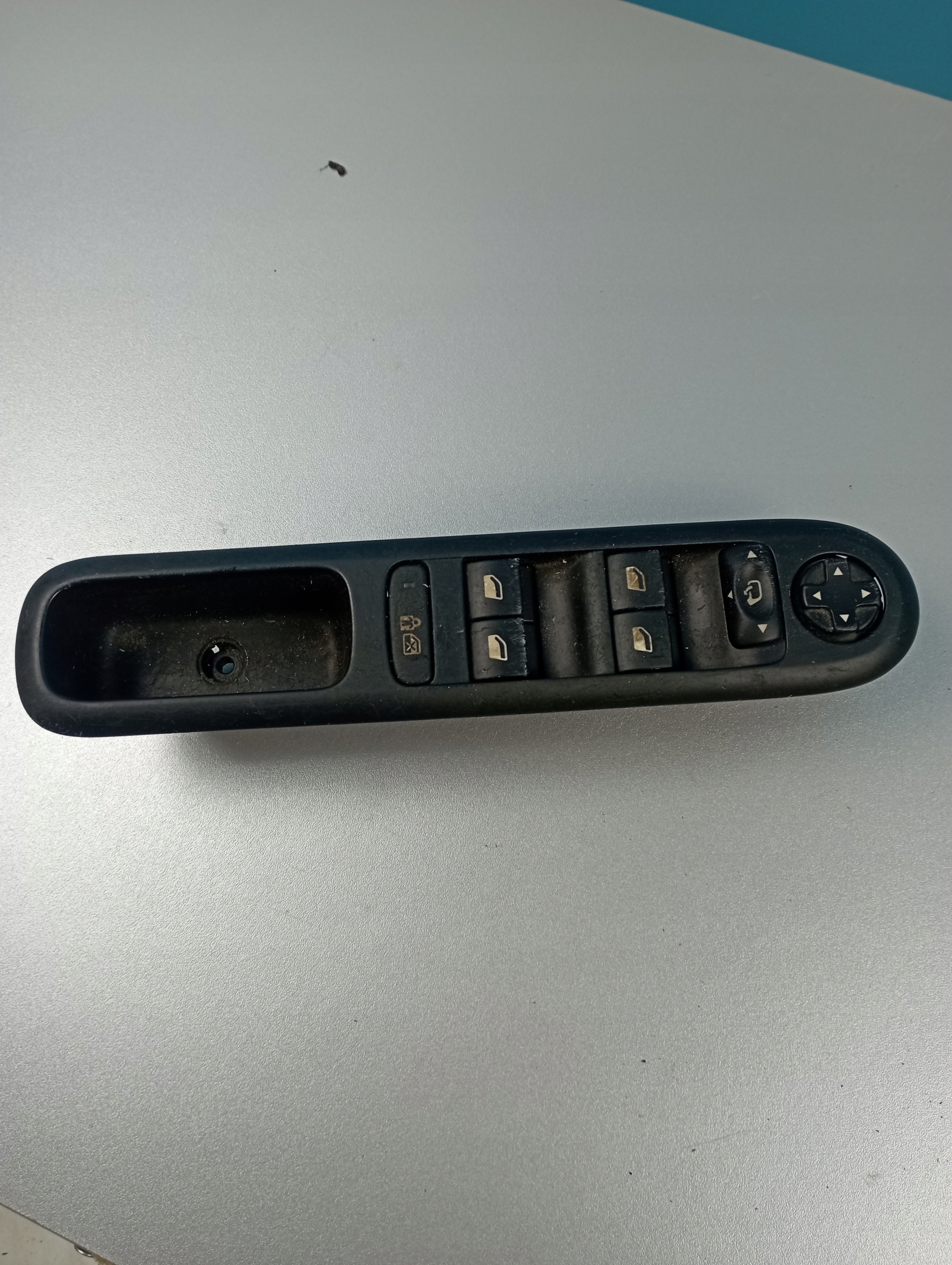 window control switch PEUGEOT 5008 96650621ZD