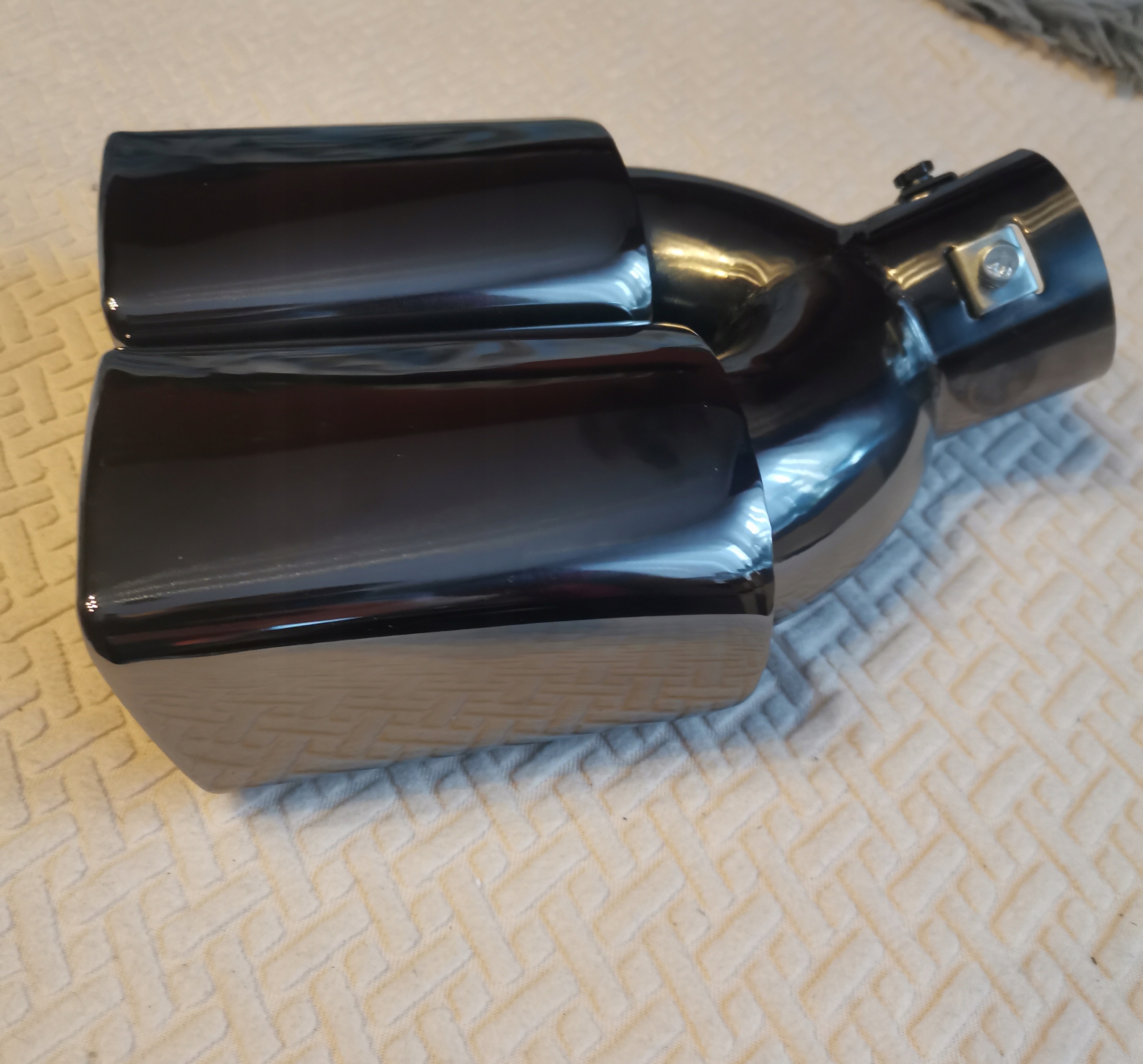 Наконечник глушника подвійний 63 мм 2,5