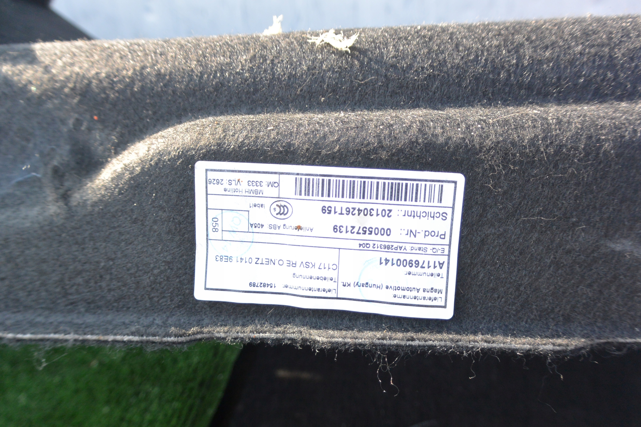 side upholstery boot right left sedan MERCEDES-BENZ CLA-KLASA W117