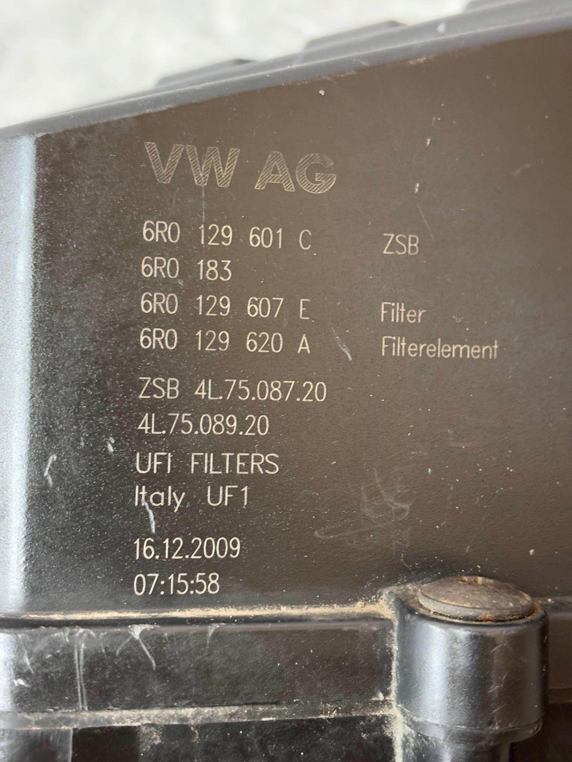 Gehäuse filter luft SEAT IBIZA 6J 1.6 TDI 6R0129601
