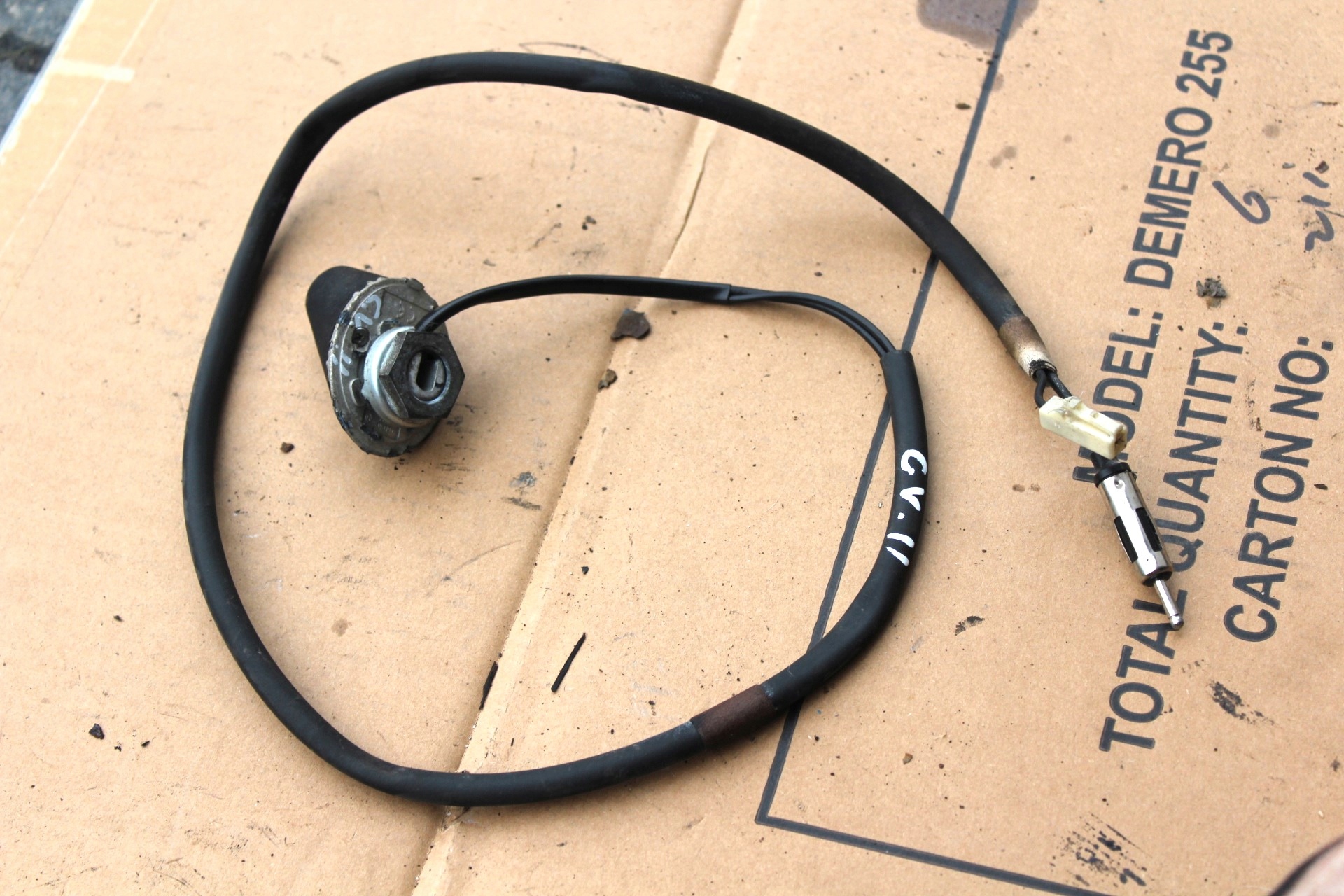 основа крепление Антенна COROLLA VERSO II E12