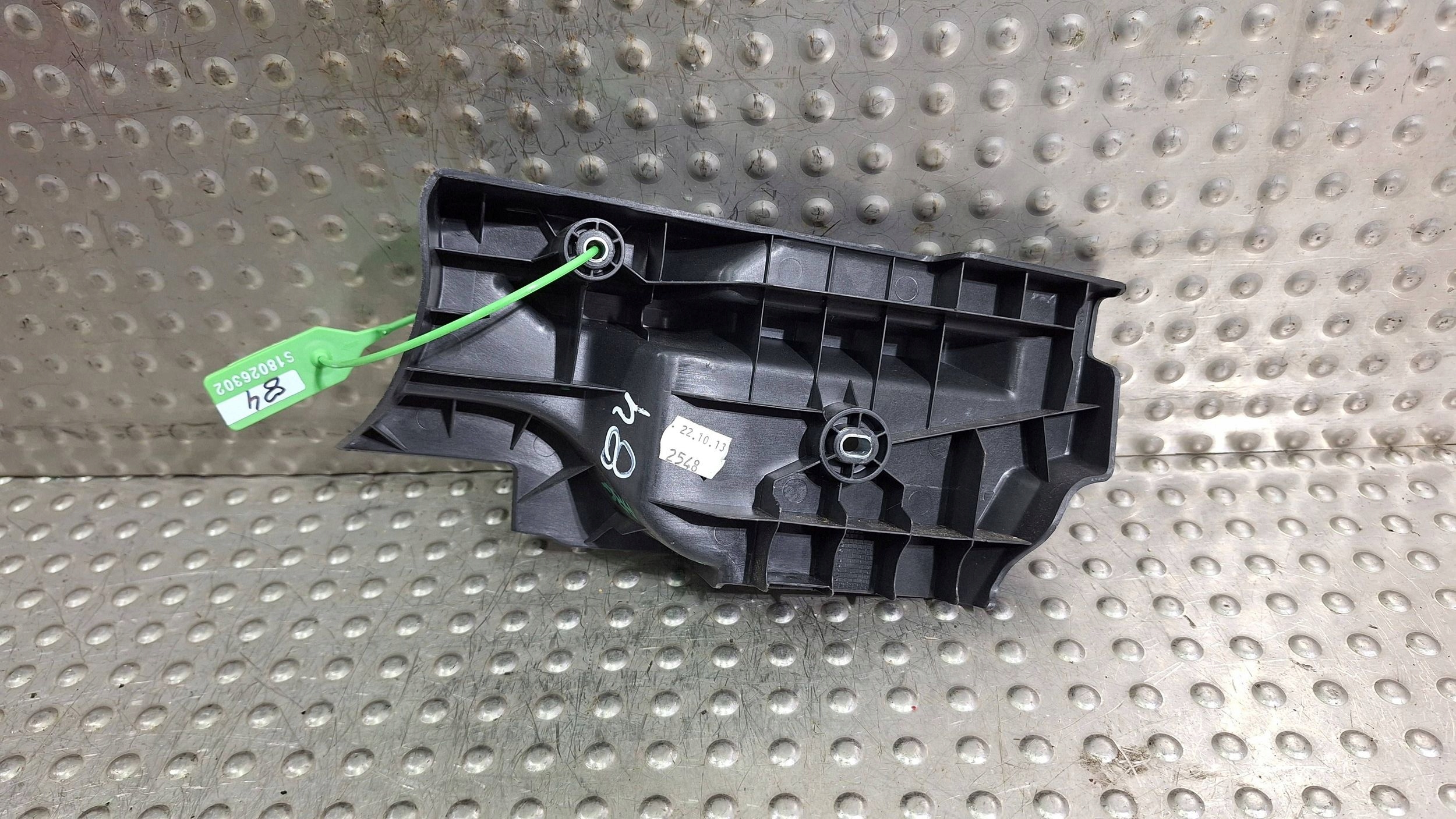 bracket holder POLKI boot left 5G6858831 VW GOLF VII