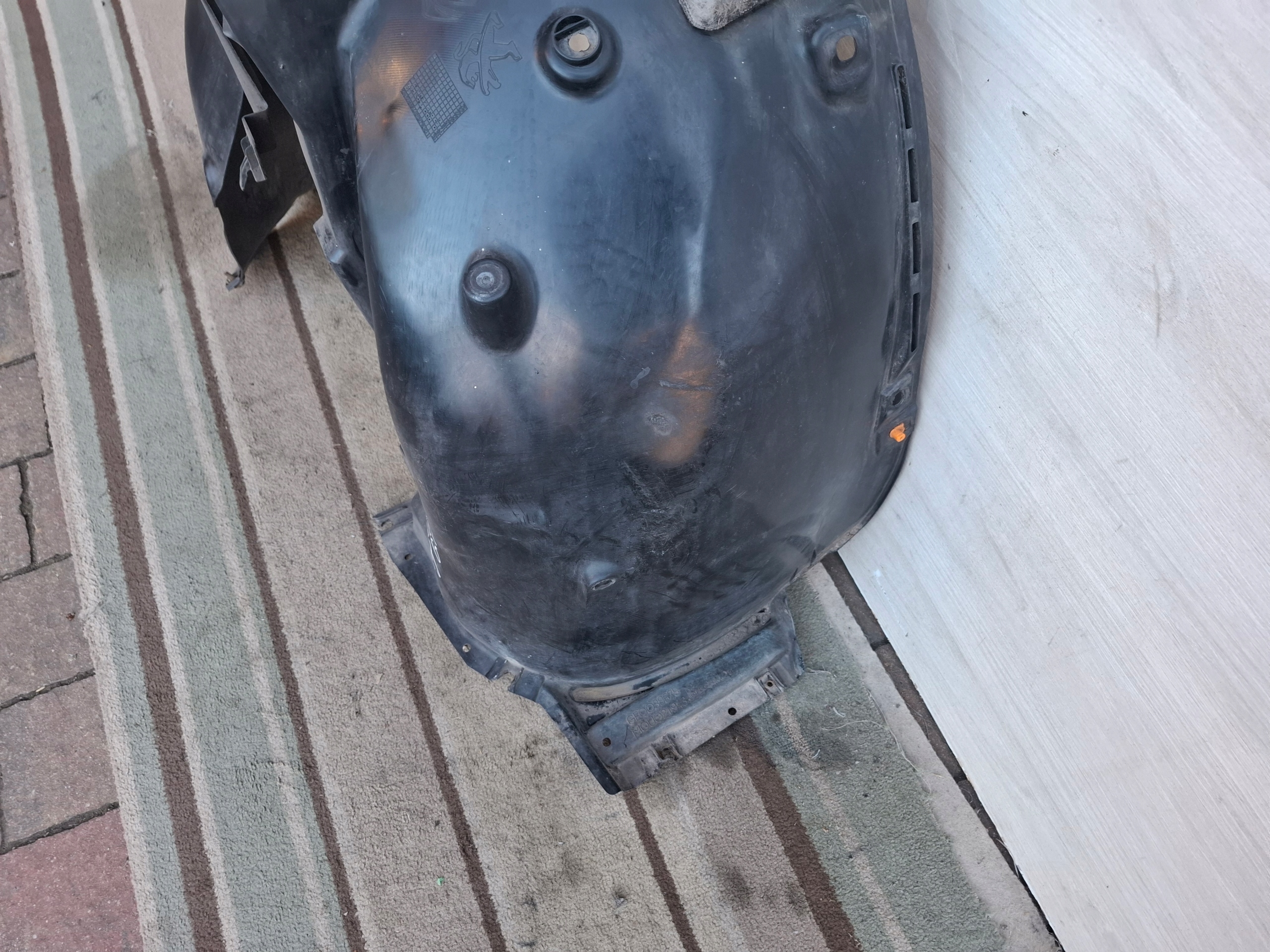 PEUGEOT 3008 II mudguard left front 9825282080