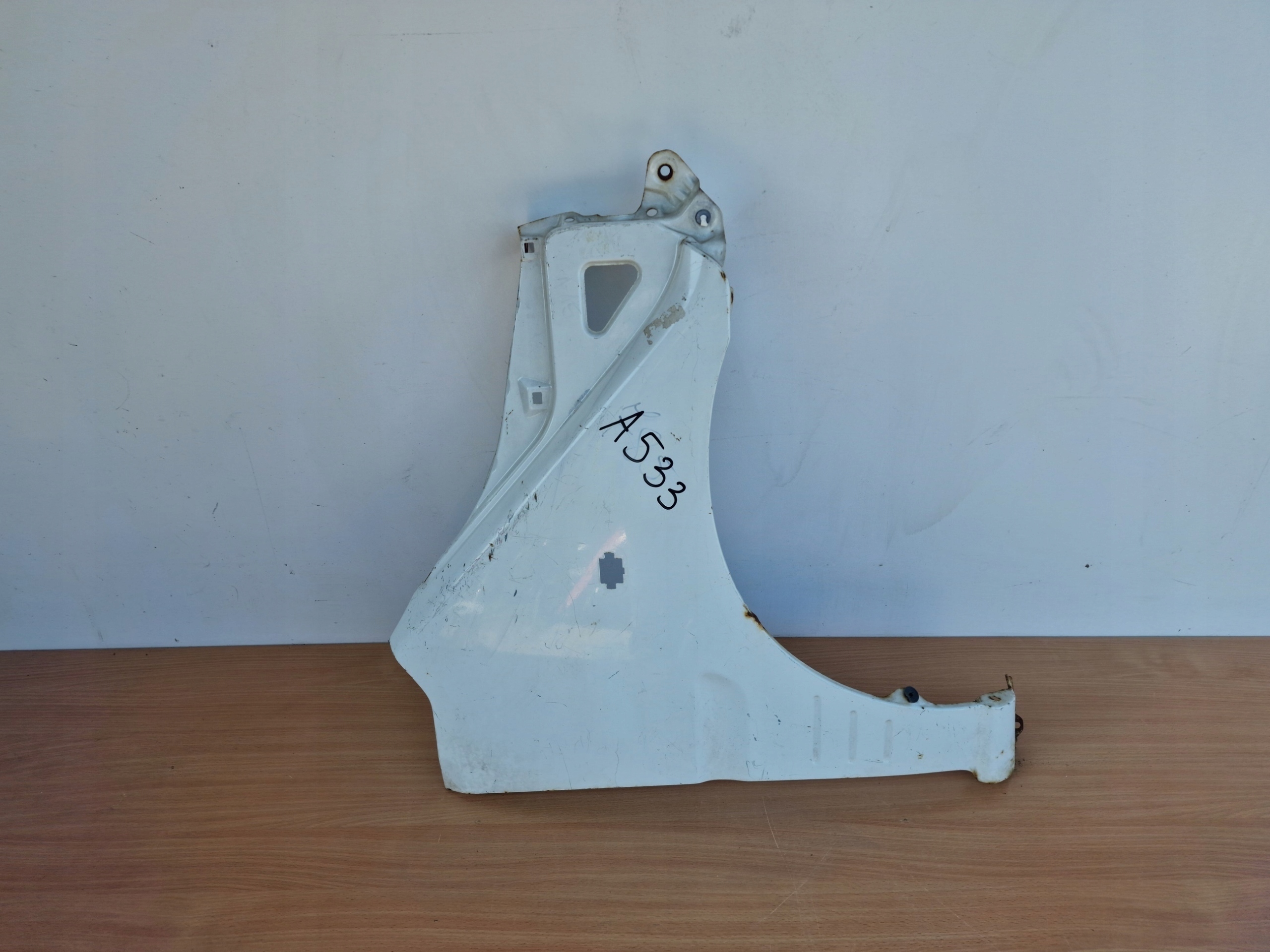 DAIHATSU MOVE 94-99 ROK right fender front ORG