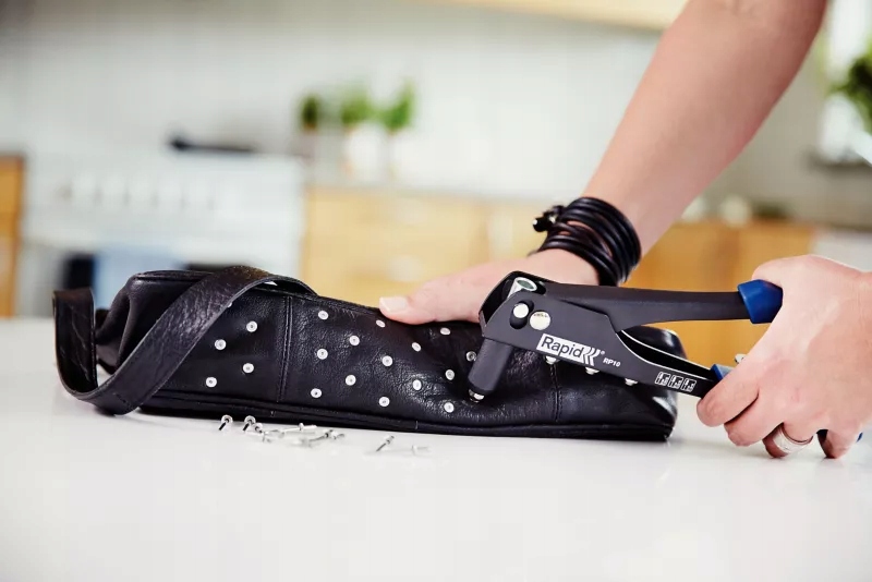 Nitownica uniwersalna Rapid RP10 + 100 nitów EAN (GTIN) 4051661017759