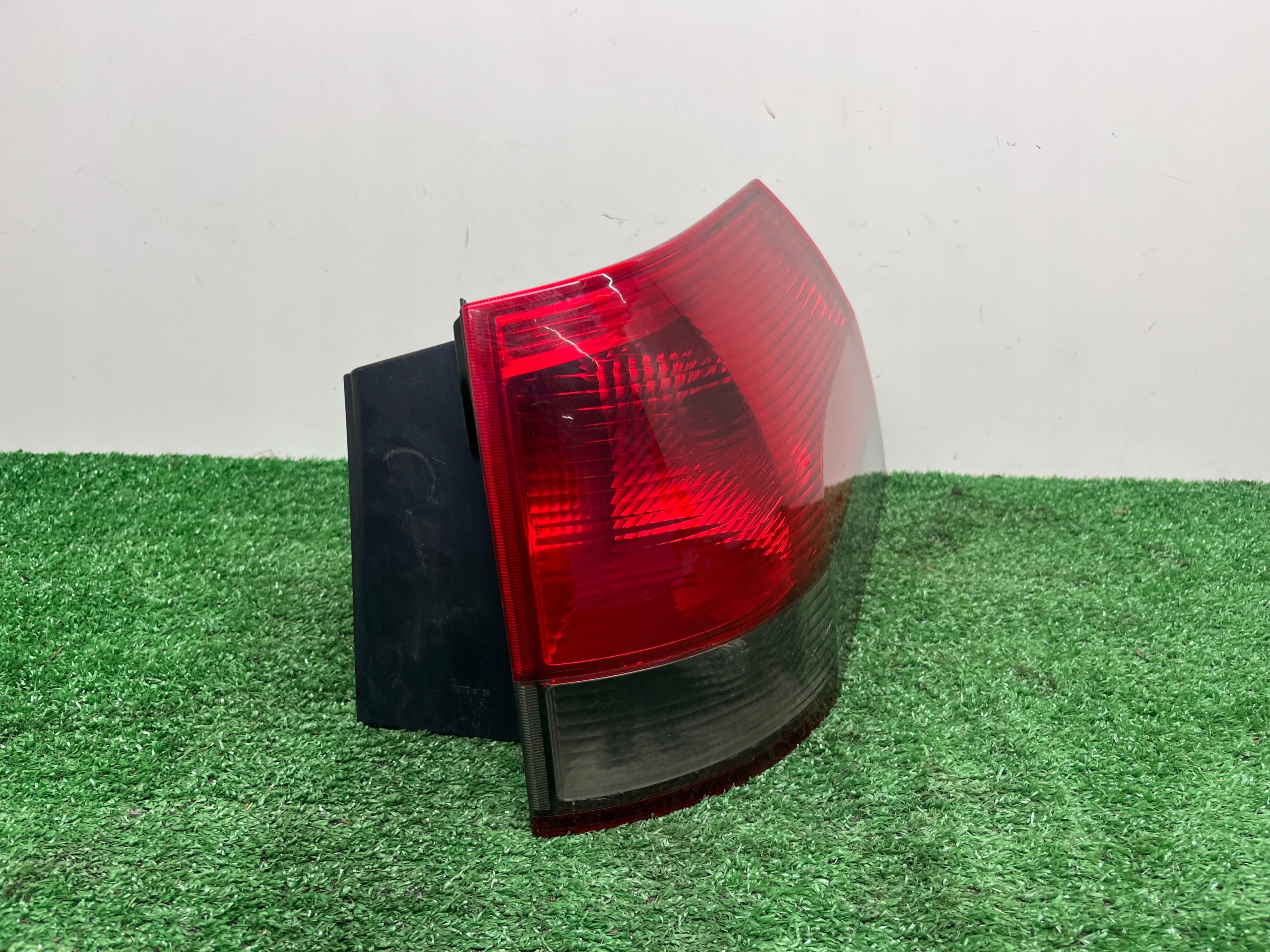 light right rear OPEL VECTRA C 13184023 KOMBI