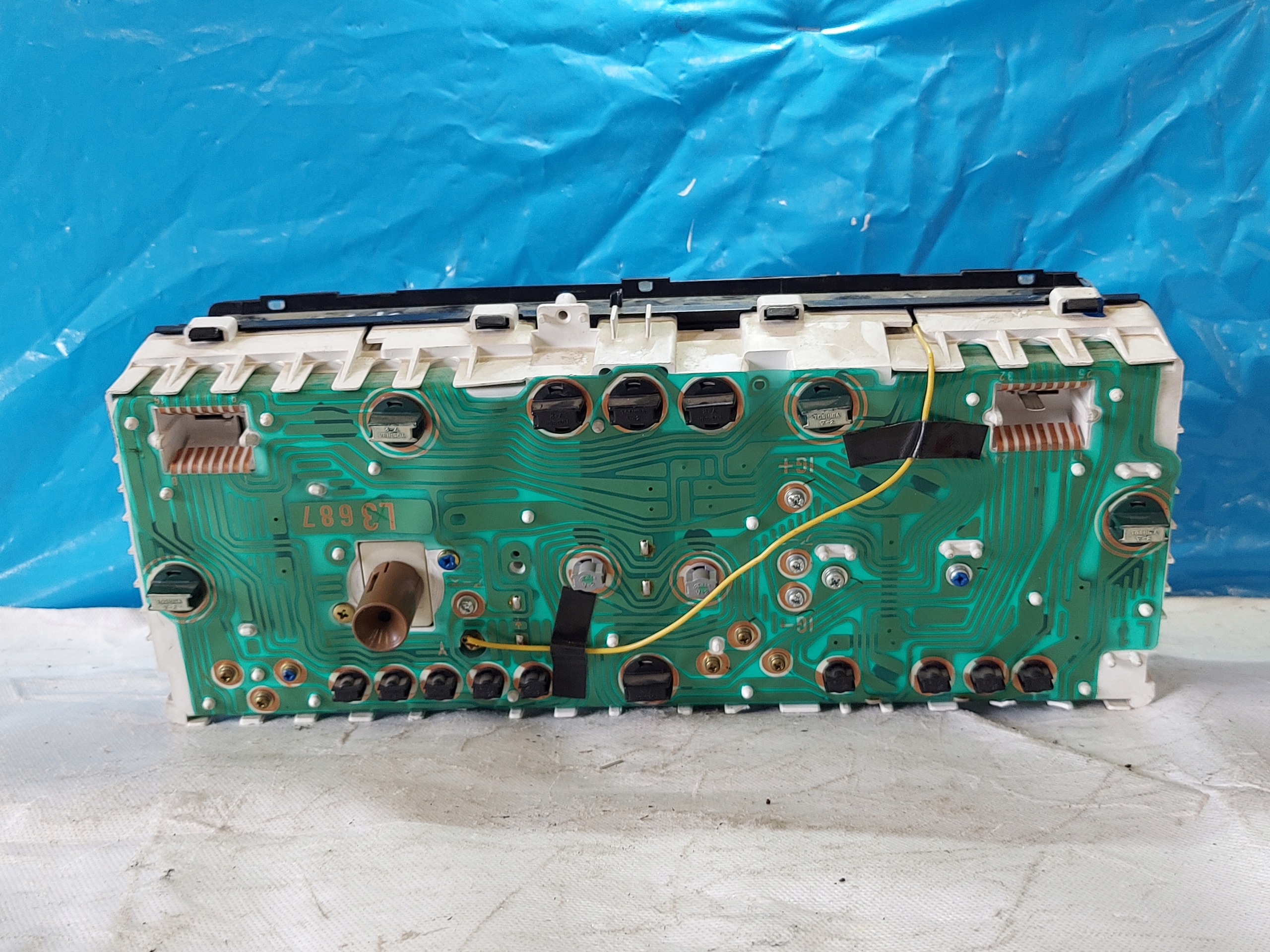 dials clock MITSUBISHI GALANT V 2.0 B MB521495