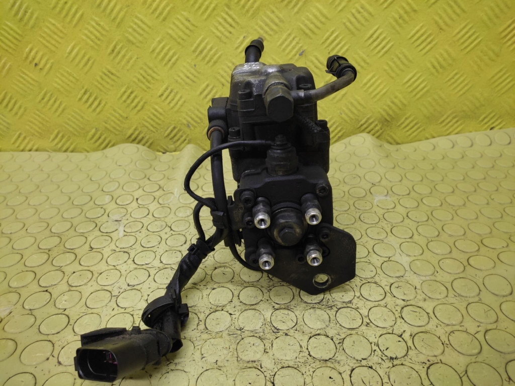 VW GOLF IV 1.9 TDI Einspritzpumpe 460404977