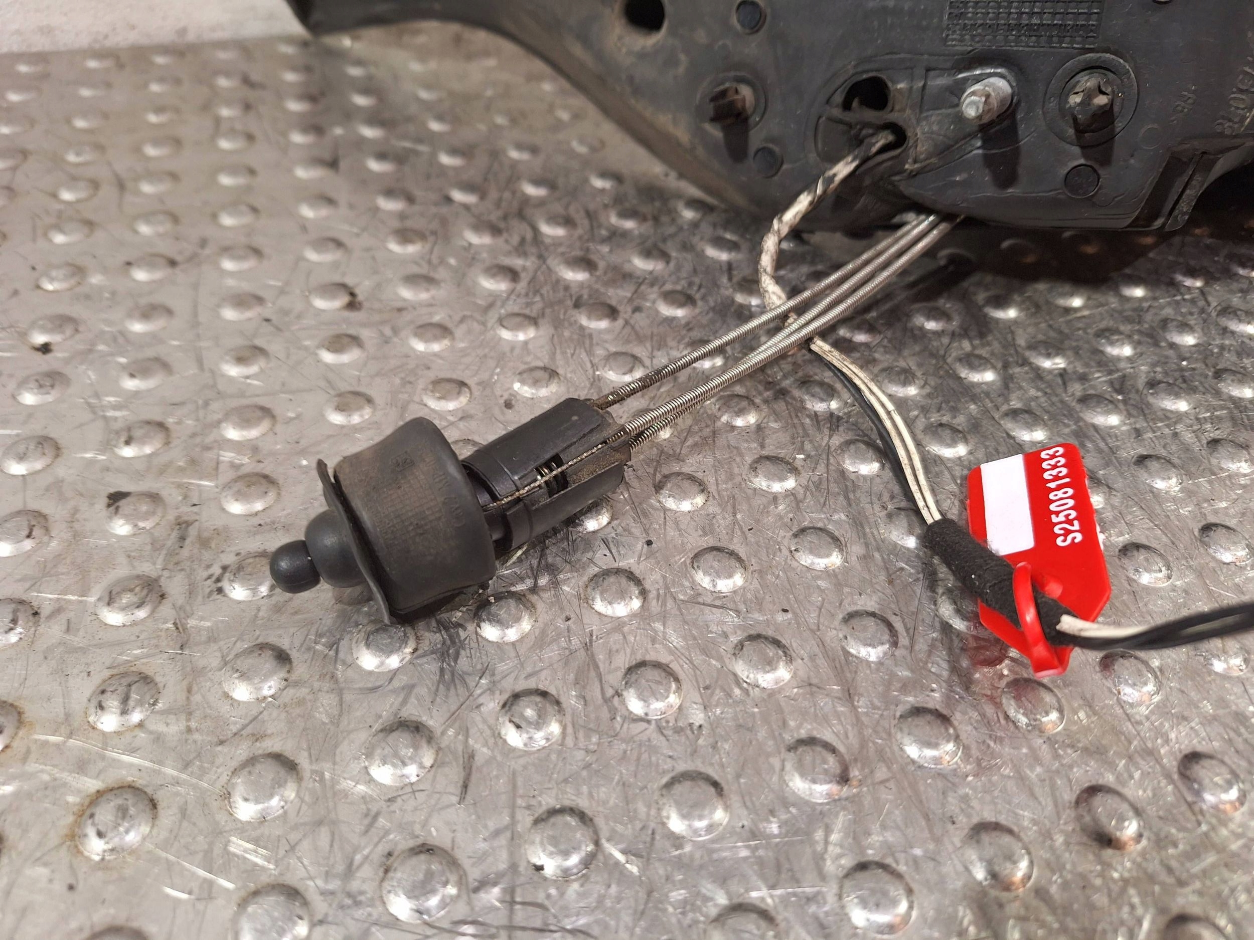 mirror exterior right manually 4 PIN PEUGEOT 208 2008 and 13