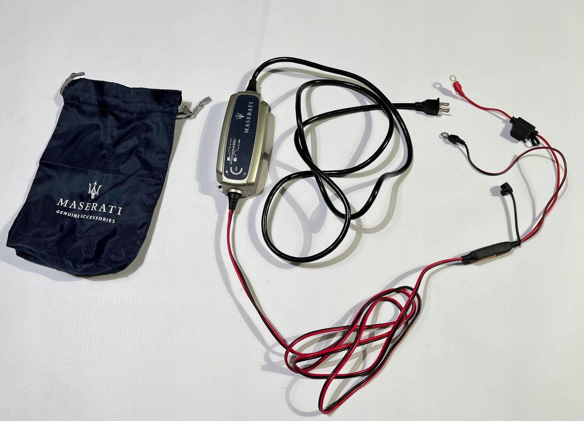 Ladowarka akumulatora prostownik Maserati Quattroporte Ghibli