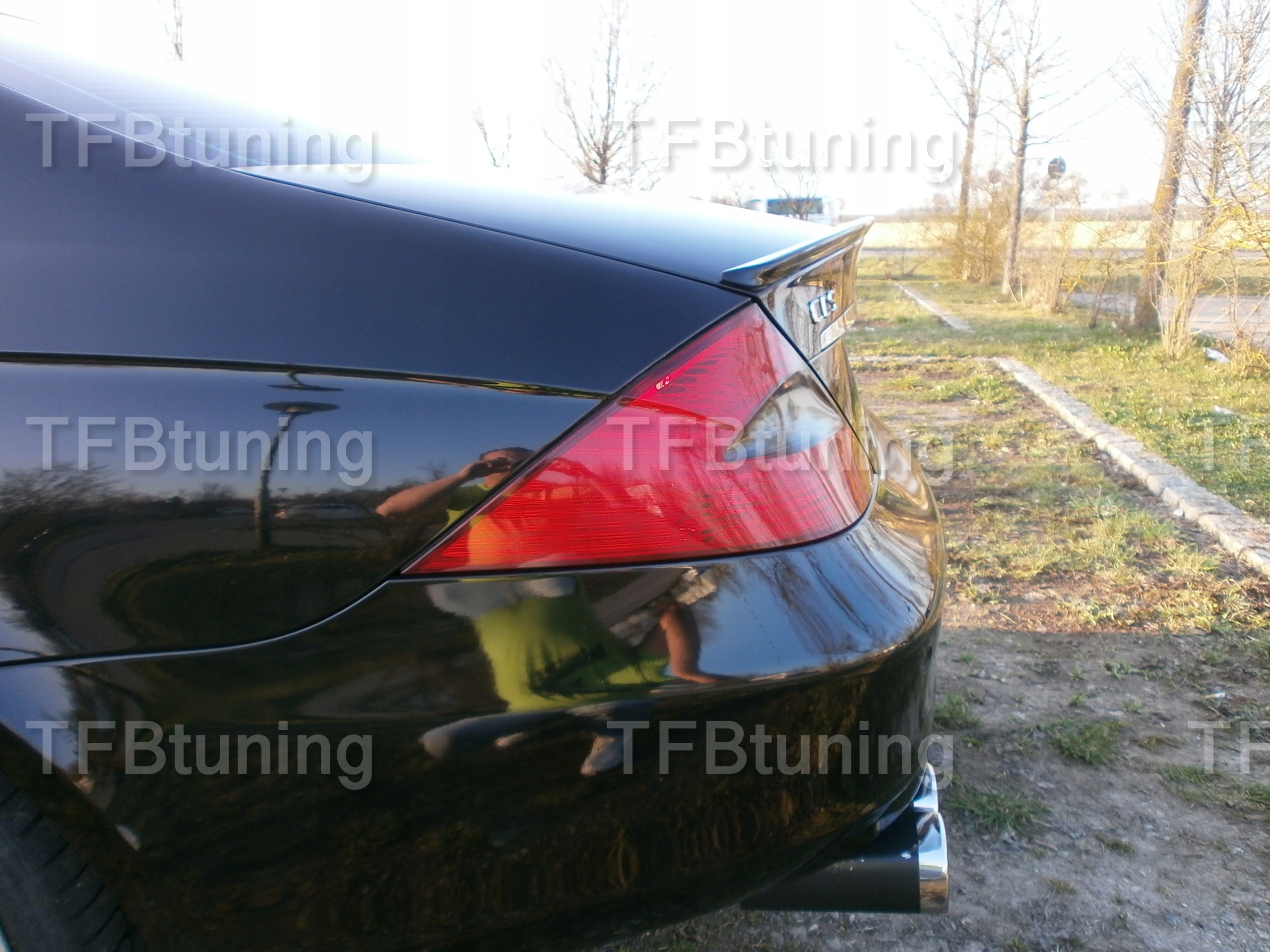 SPOILER LOTKA MERCEDES CLS W219 TFB TUNING Numer katalogowy części spoiler CLS W219 TFB