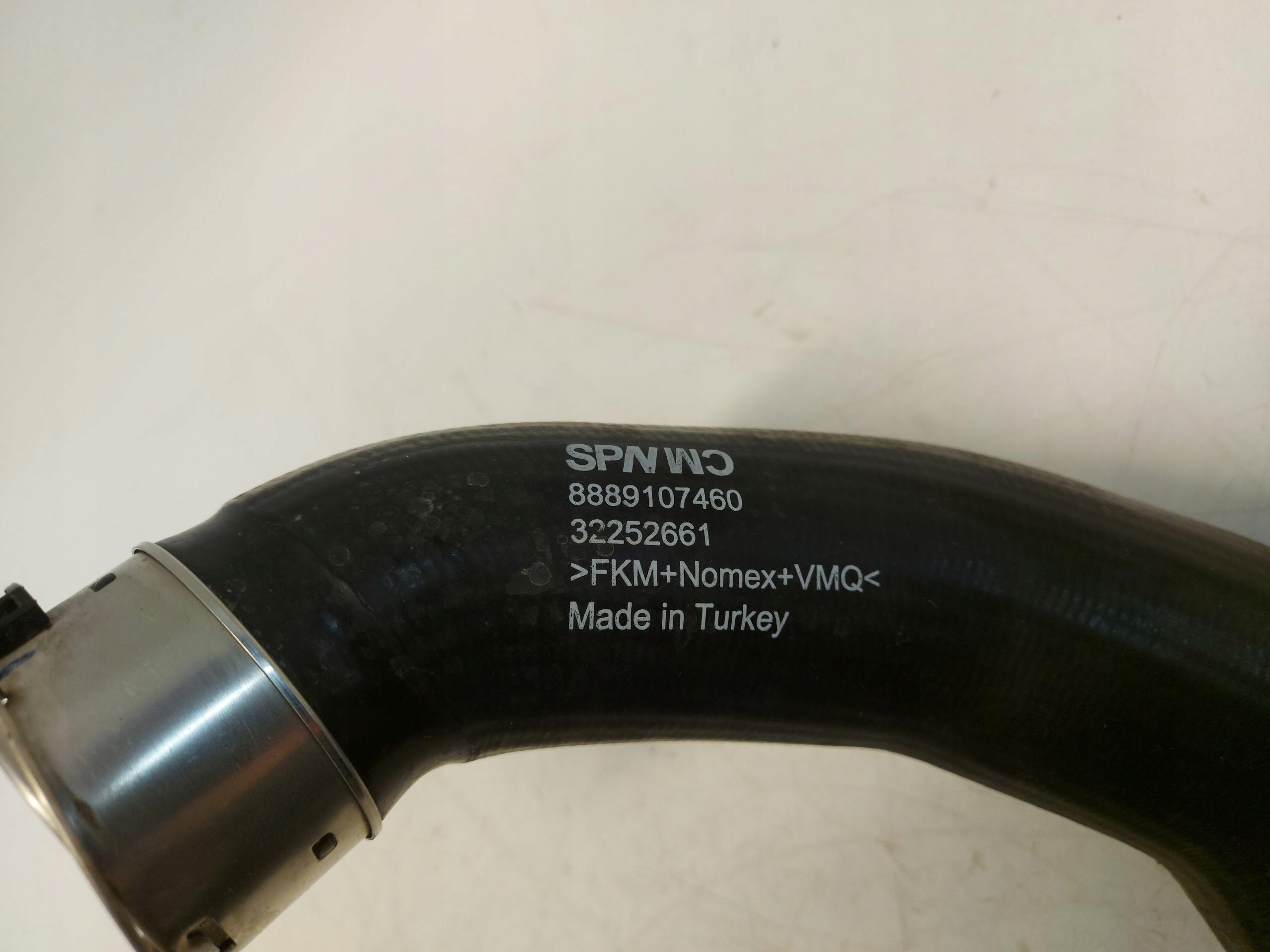 Volvo XC40 D4 hose wiring pipe air 2.0d d3 32252661