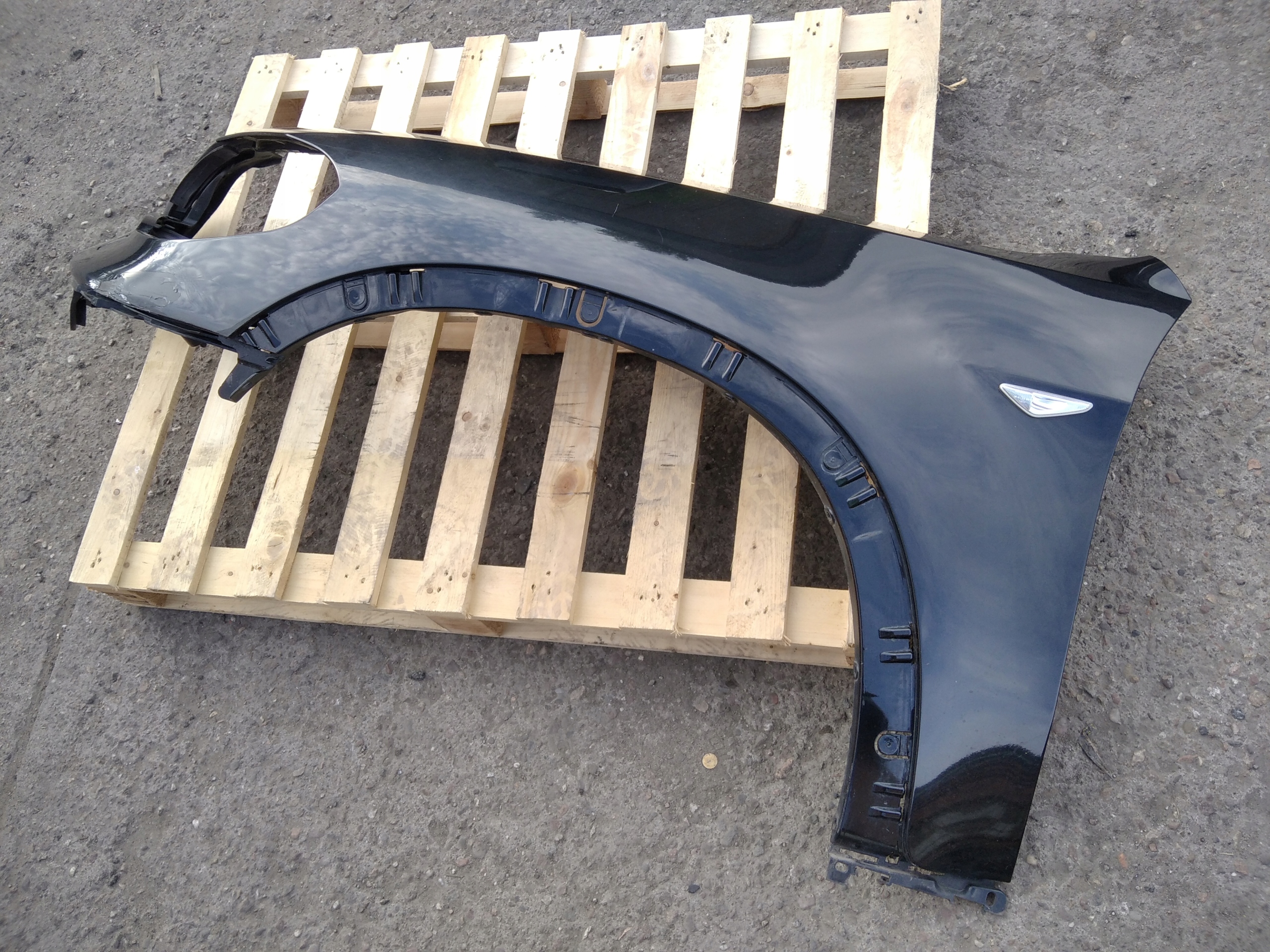 BMW E70 X5 РЕСТАЙЛІНГ ПЕРЕДНІЙ ЛІВИЙ КРИЛО 475