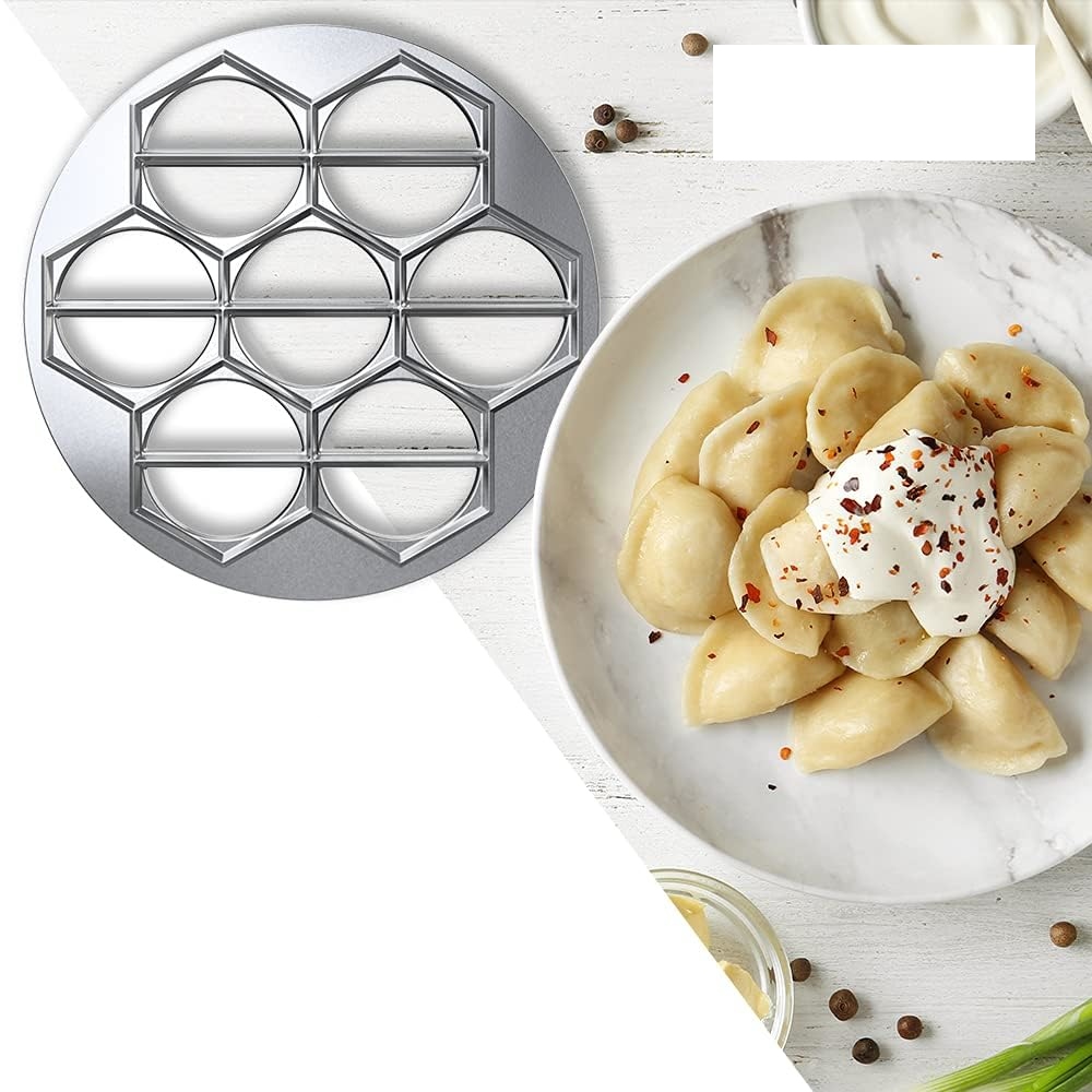 FORMA FOREMKA PIEROŻNICA DO PIEROGÓW USZEK PIEROGI RAVIOLI WYKROJNIK Średnica wykrojonego ciasta 650 mm