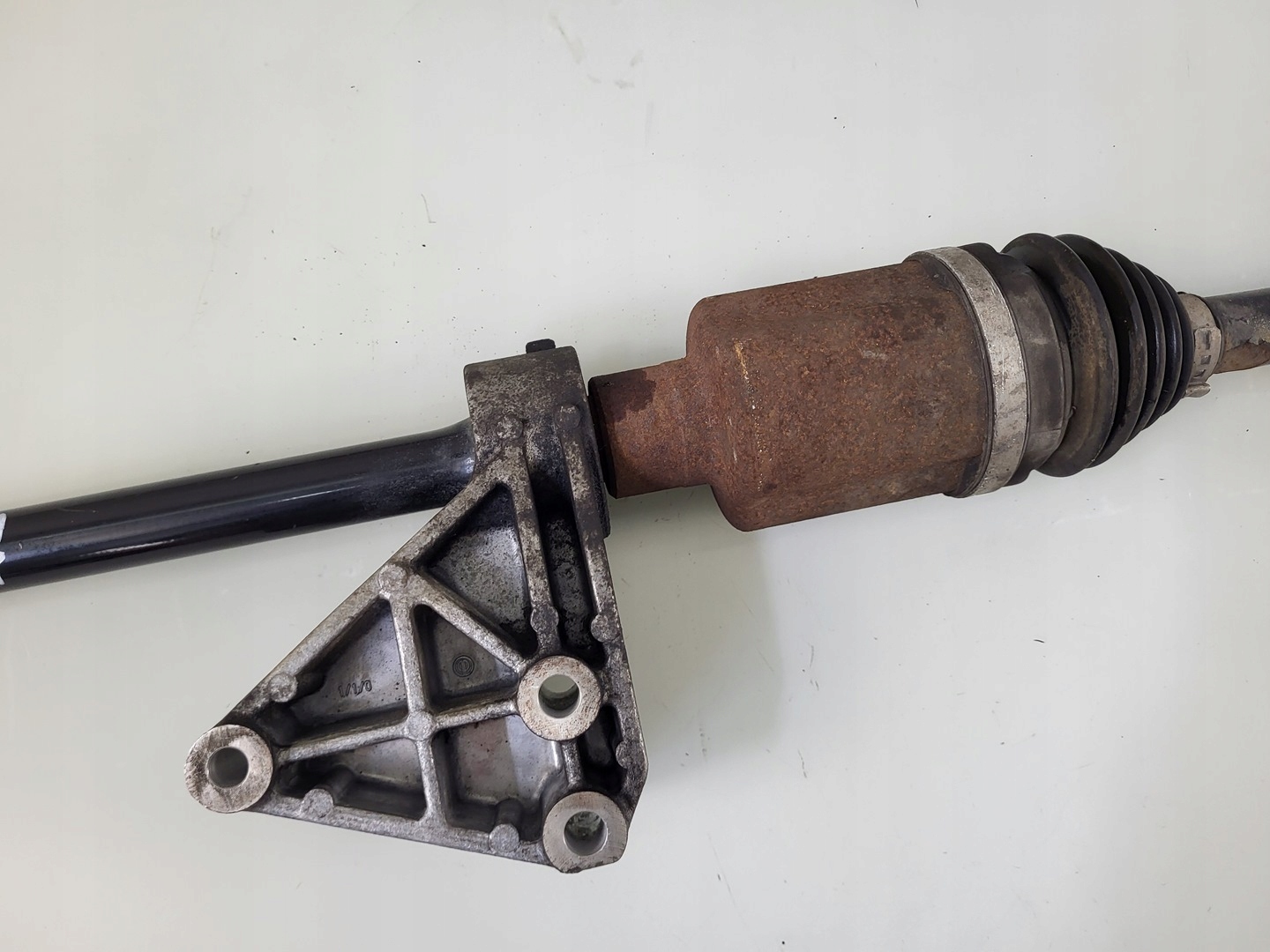 semi-axis right front right front 2.0 cdti manual OPEL INSIGNIA B 84257939