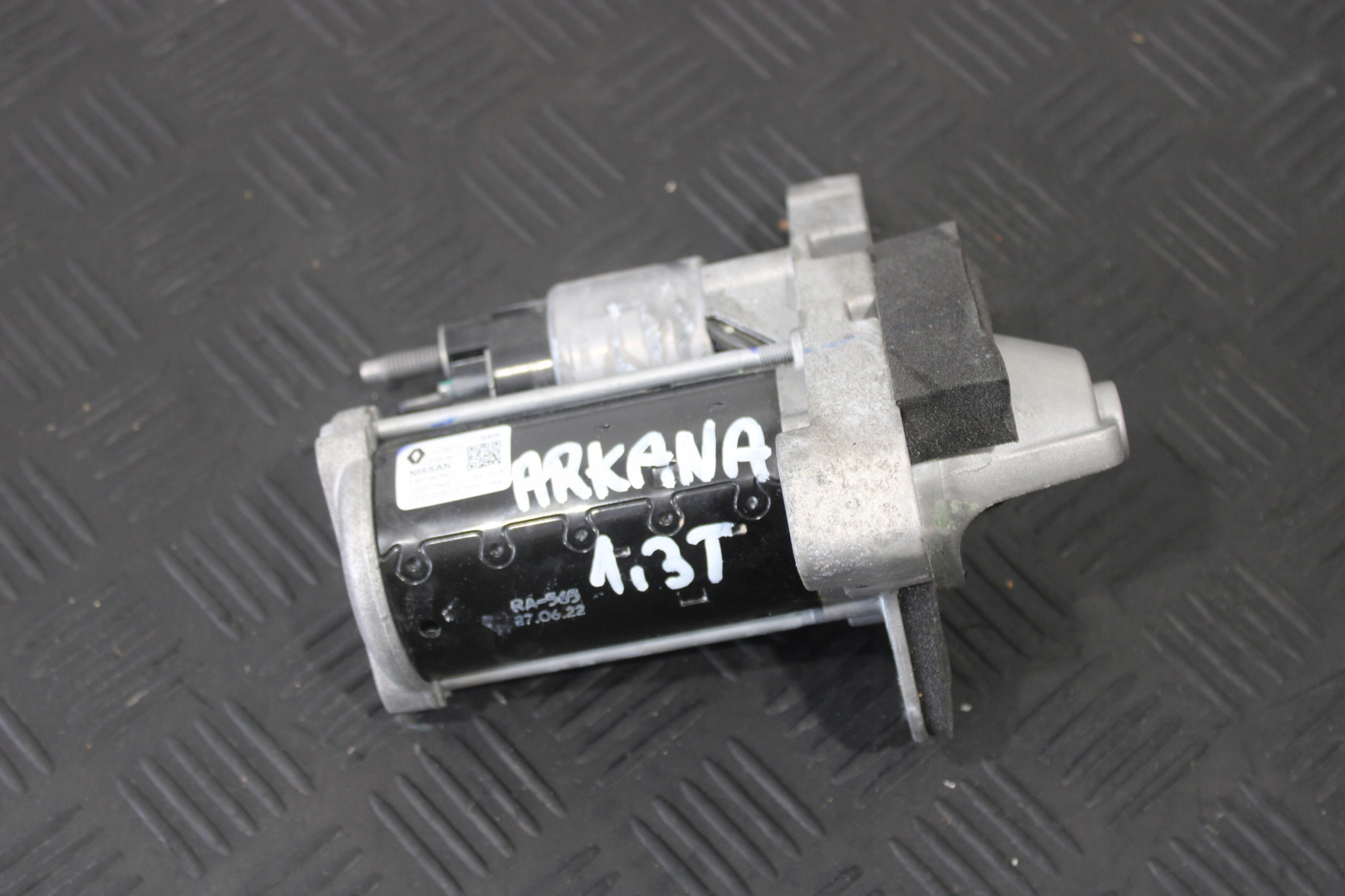 startér MOTORU ARKANA 233002394R