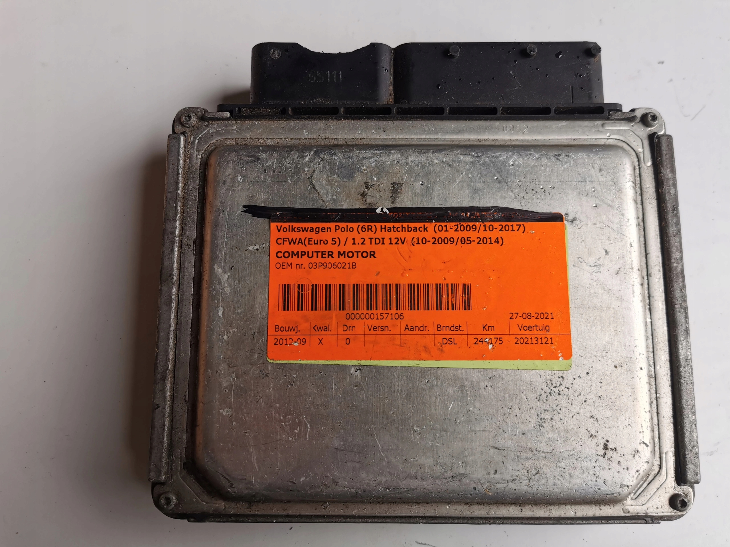 VW POLO 1.2TDI 28345708 03P906021B computer ECU