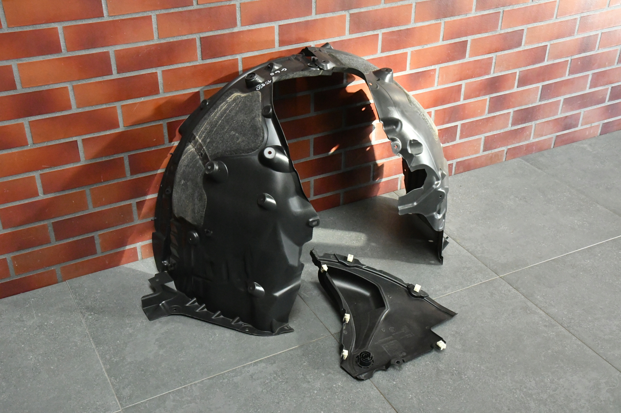 mudguard left front cover BMW 5 G60 G61 m-packet DEMONTAZ