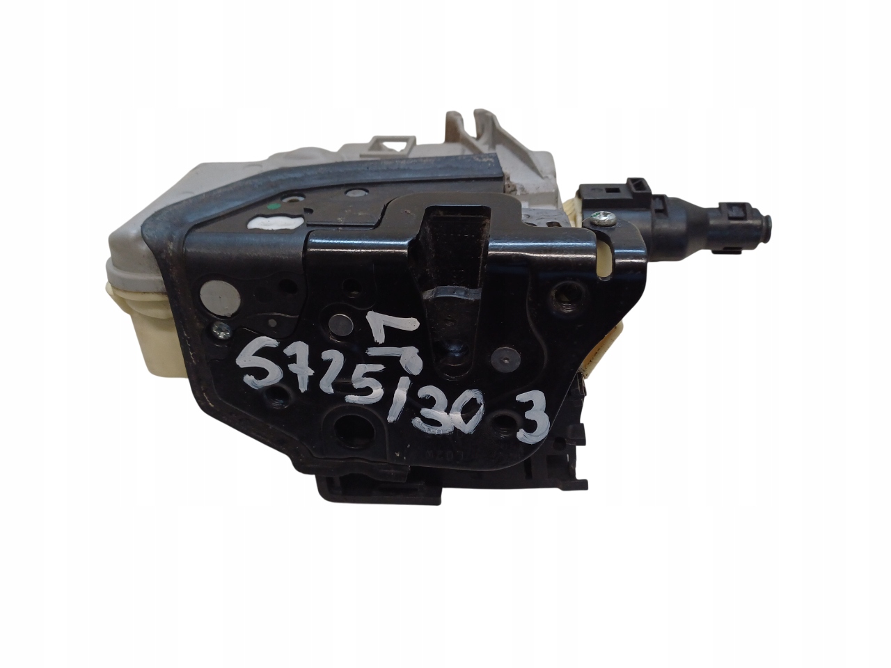 VW PASSAT B6 05- ZAMEK DRZWI LEWY PRZÓD 3C1837015A