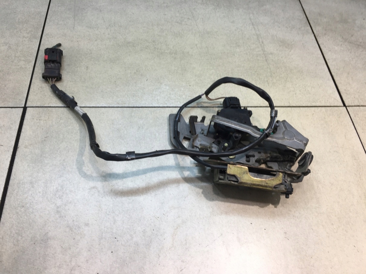 lock door right rear part DODGE CARAVAN IV 4 PIN