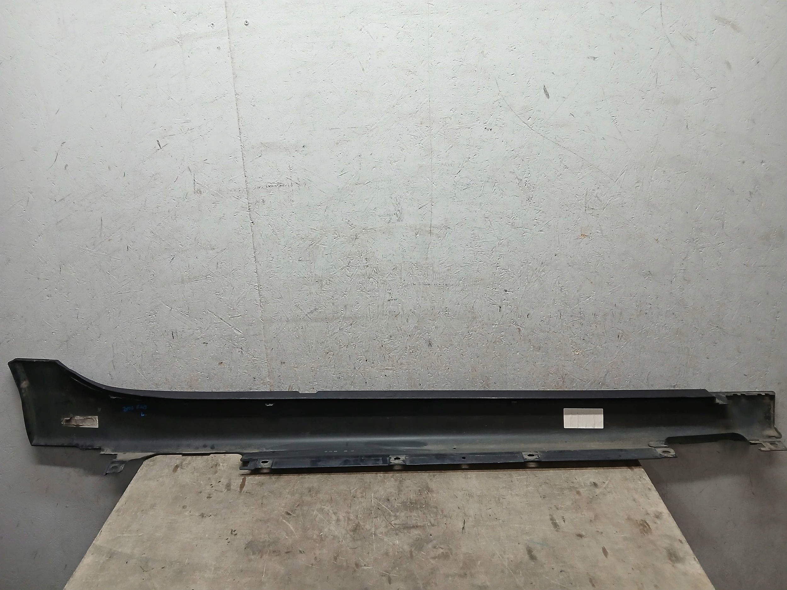 threshold left moulding cap threshold BMW II 2 F45 7318849