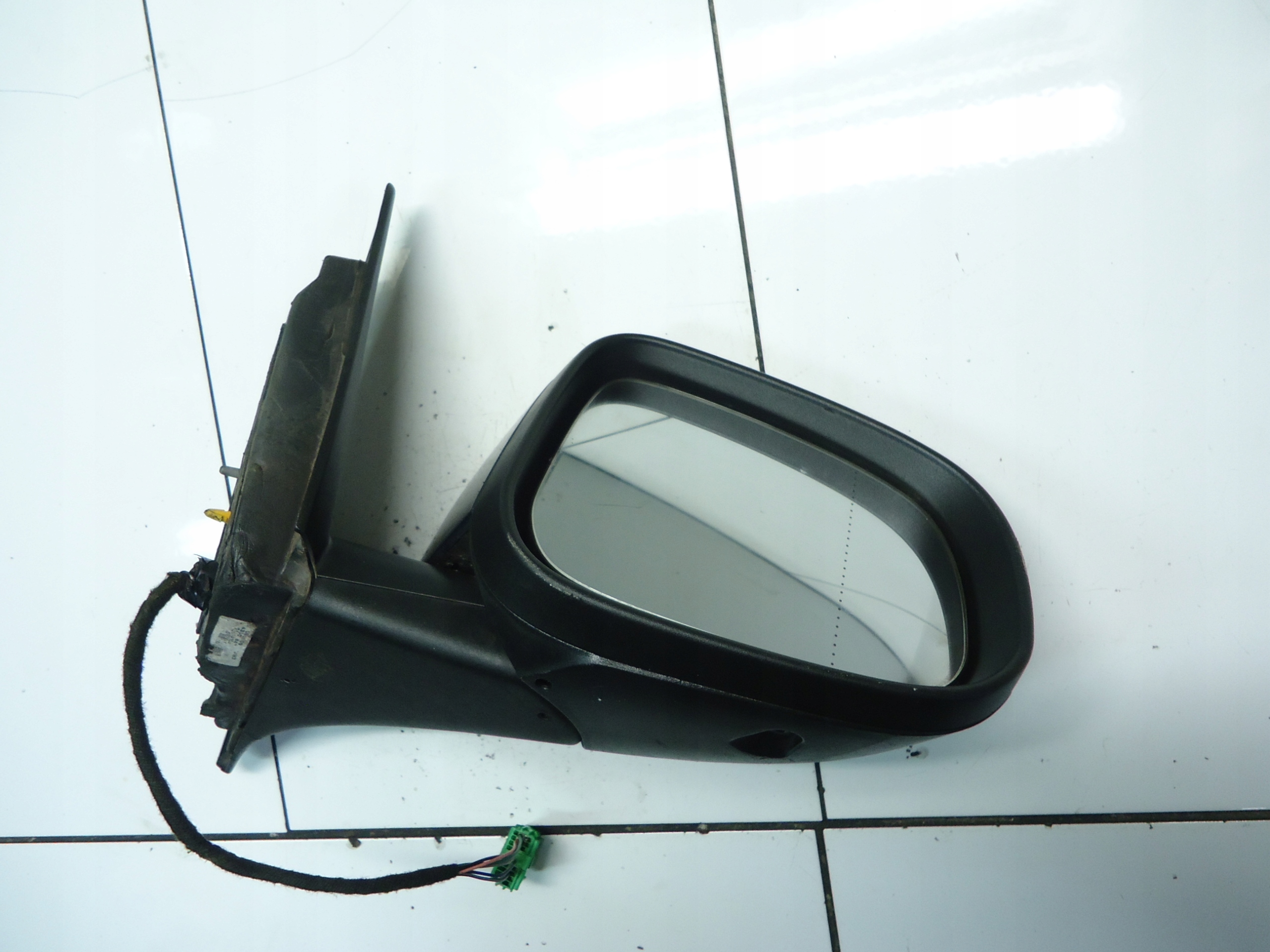 VOLVO C30 mirror right 6PIN 31218106 UK ANGLIA
