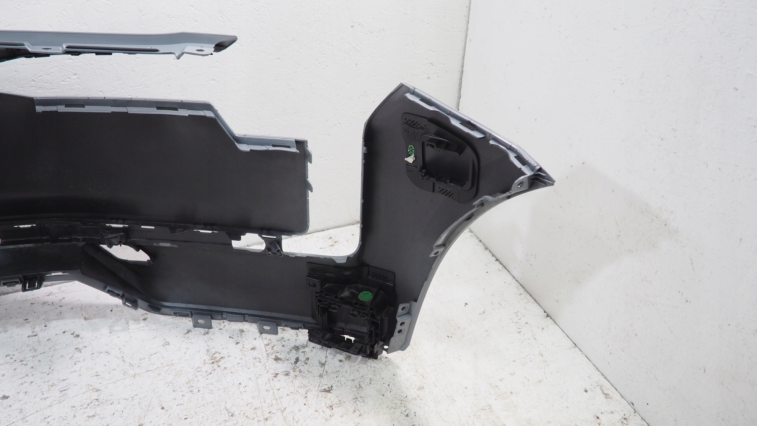 Volvo EX30 bumper front front 31345658