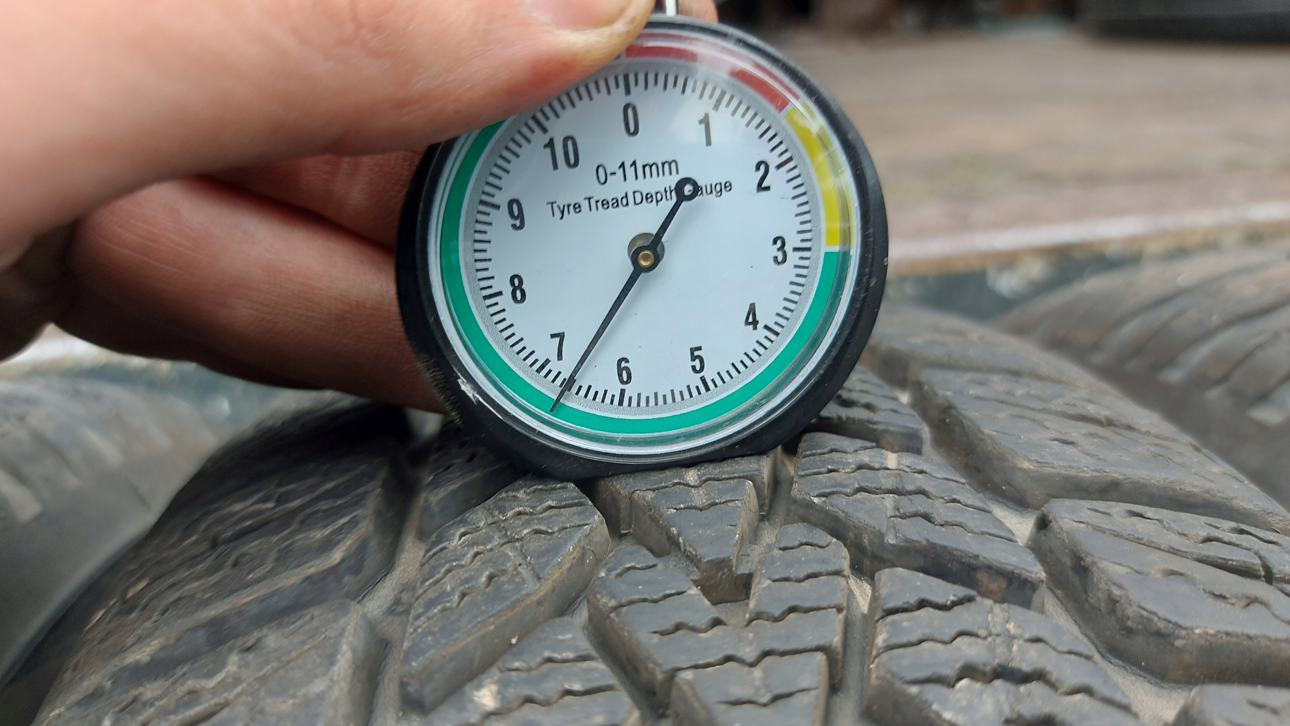 DUNLOP WINTER RESPONSE 2 175/65R15 tyres winter 7mm