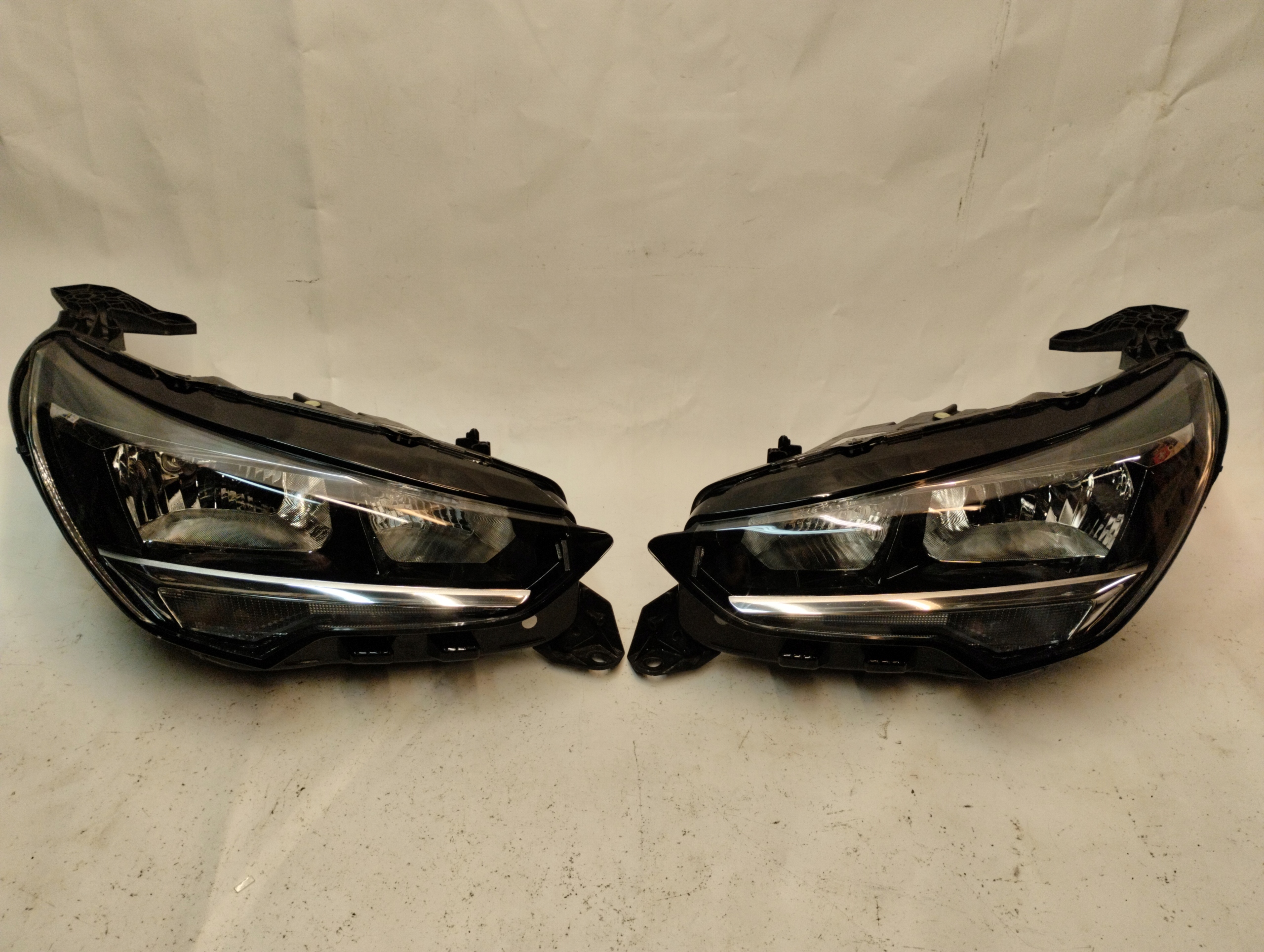 OPEL CORSA F light front left