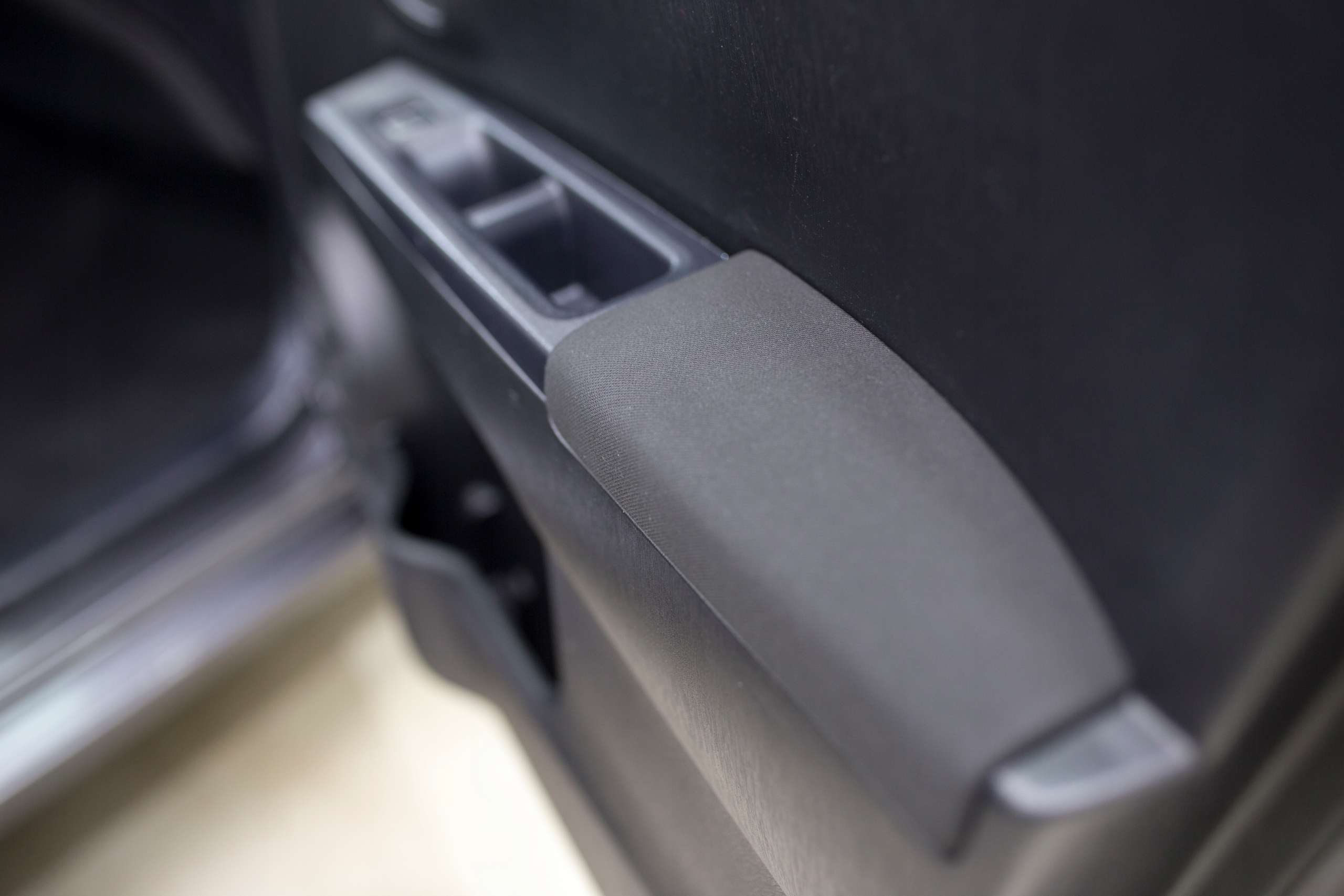 ADBL BONNET 1L + SZCZOTKA DO CZYSZCZENIA TAPICERKI Producent ADBL