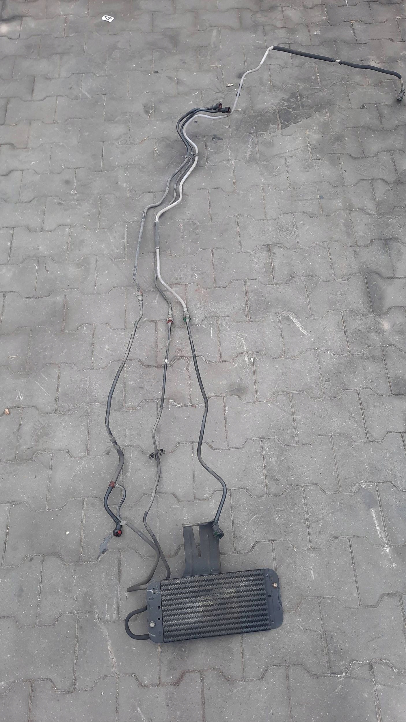 CHŁODNICA PALIWA MASTER PRZEWODY IV 2021R 240149899S