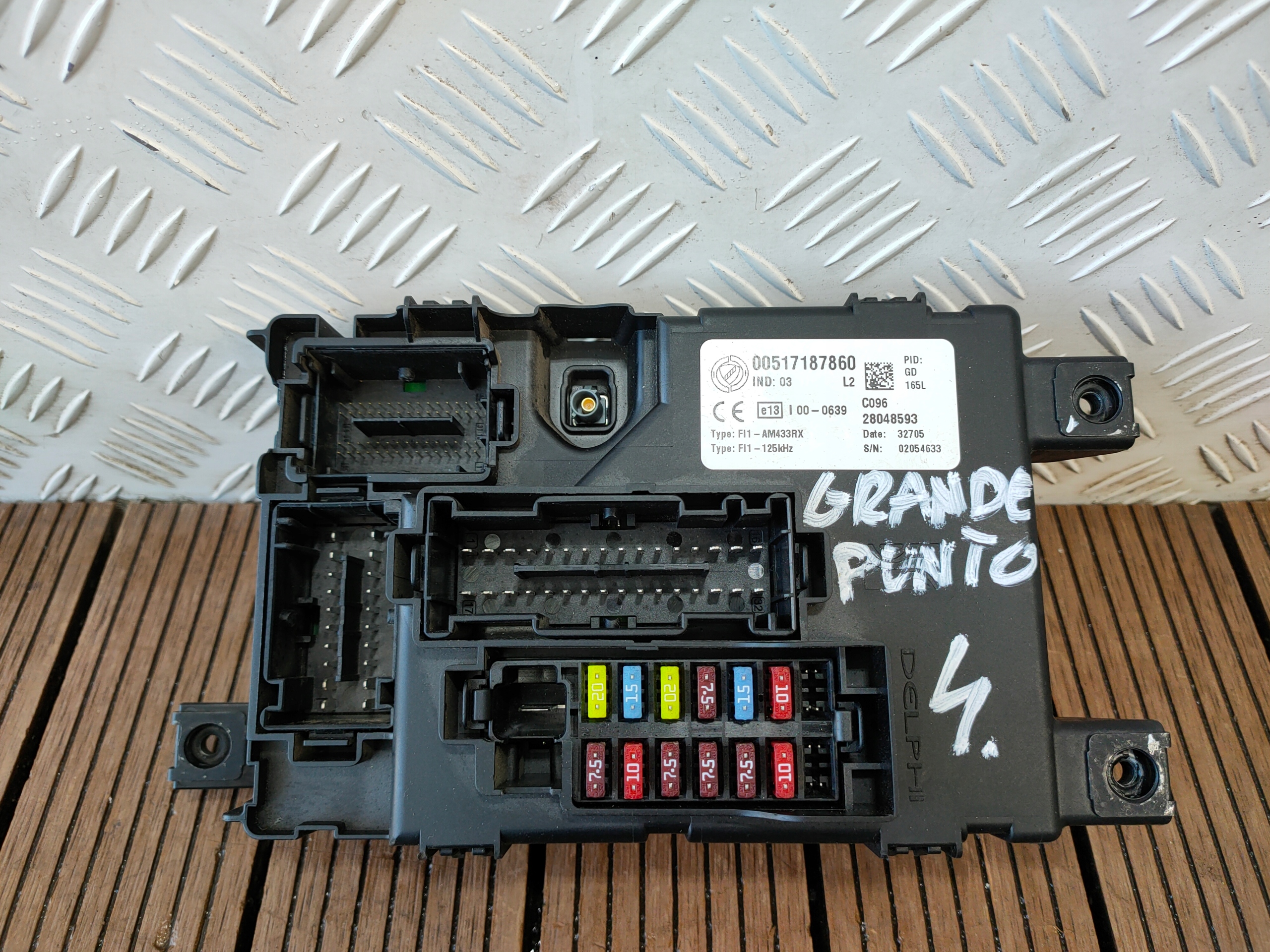 FIAT GRANDE PUNTO 05-10 module control unit BSI 00517187860 OE