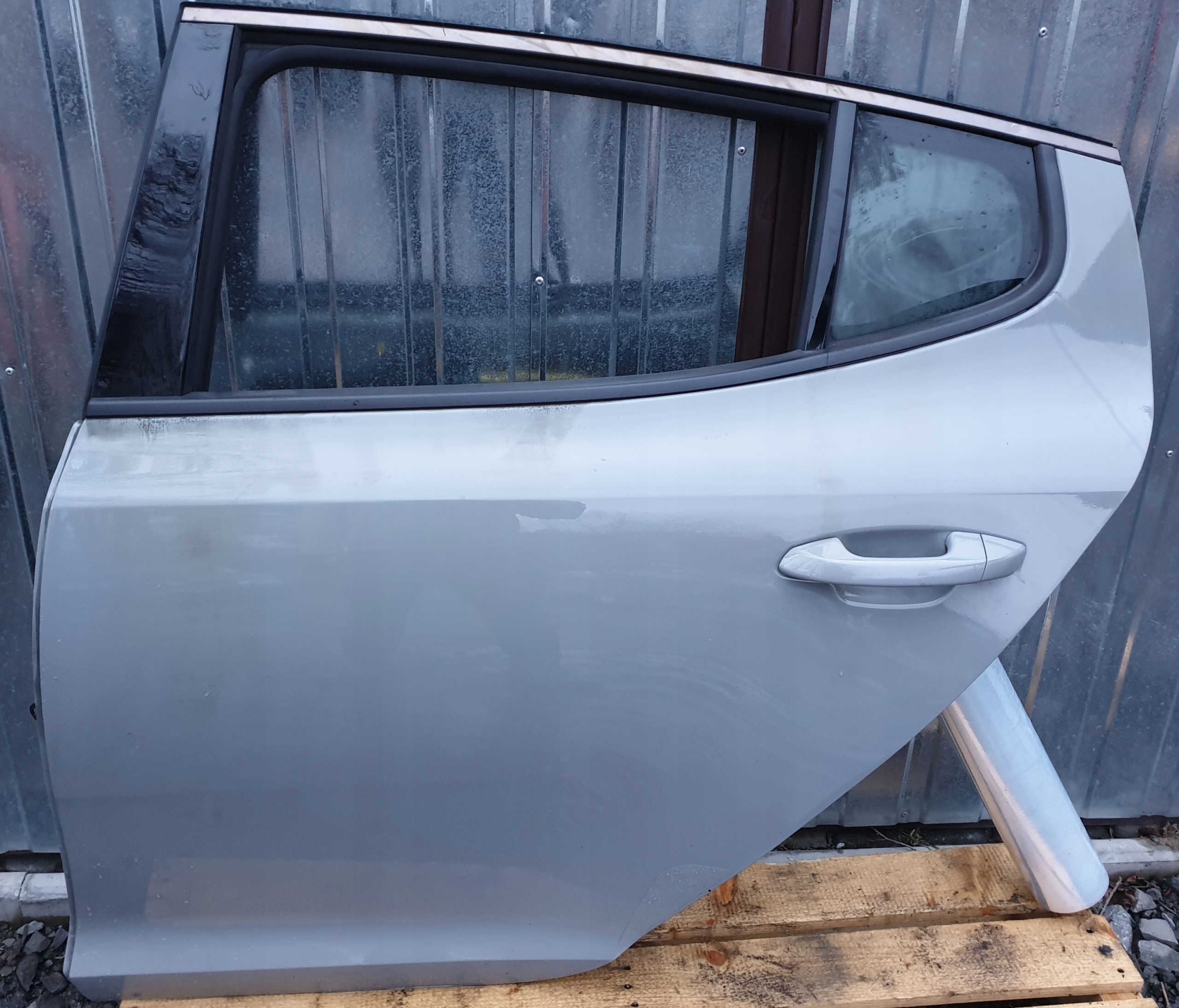 DRZWI LEWE TYLNE KIA STINGER GT KOMPLETNE C4S