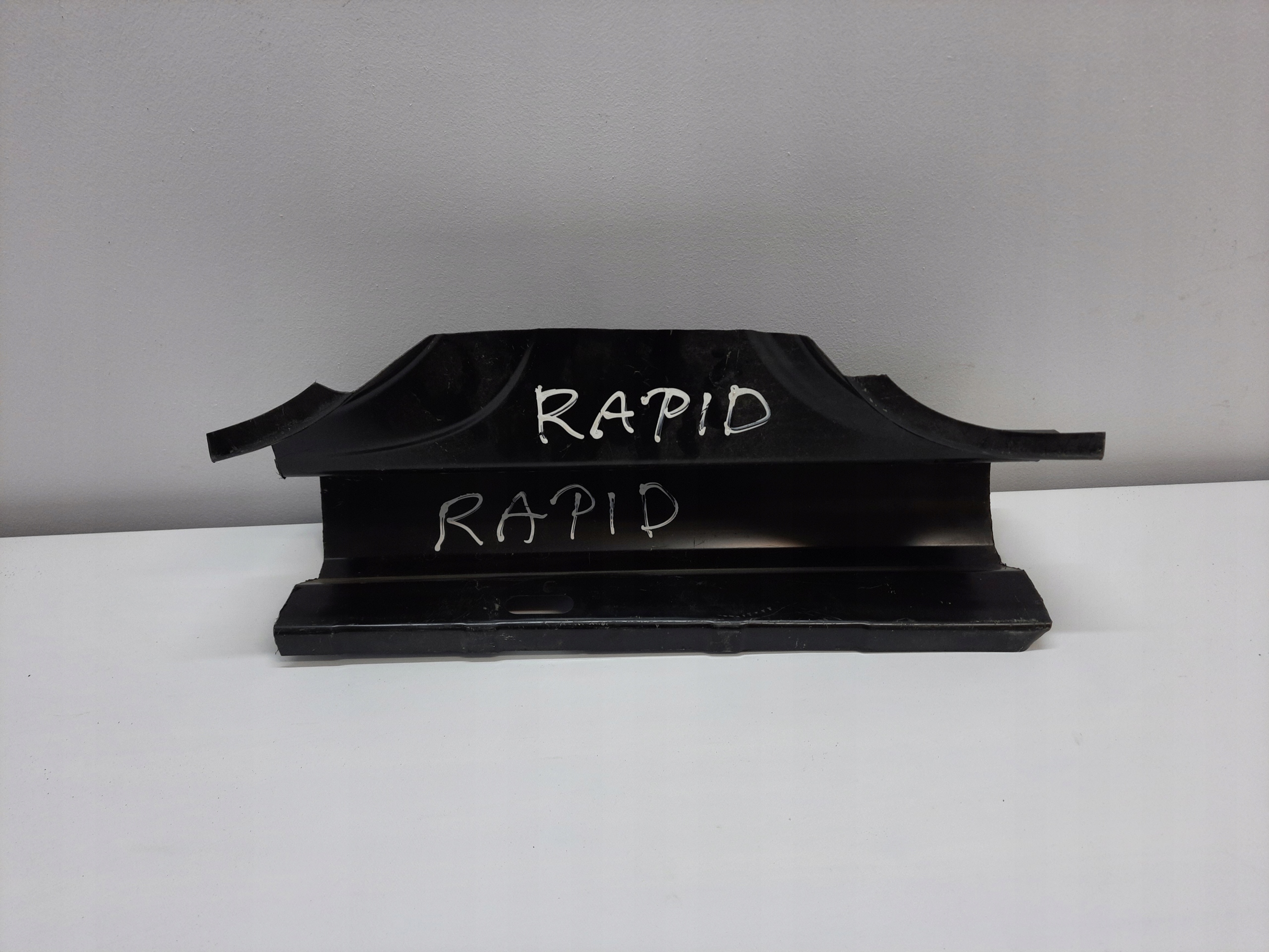 SKODA RAPID 2012- 5J threshold pillar right central
