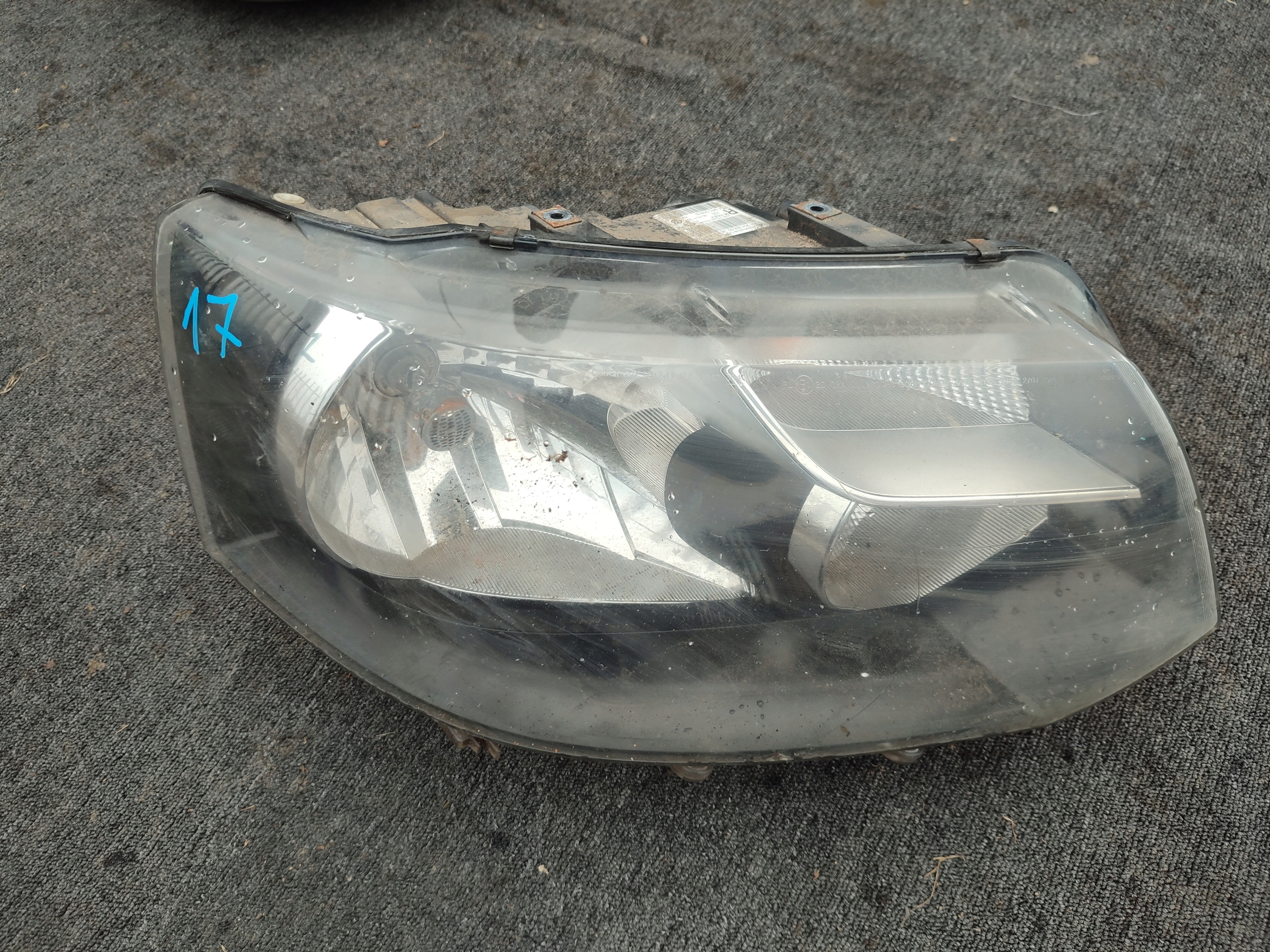 light front right VOLKSWAGEN TRANSPORTER T5 LIFT 09- 7E1941016D