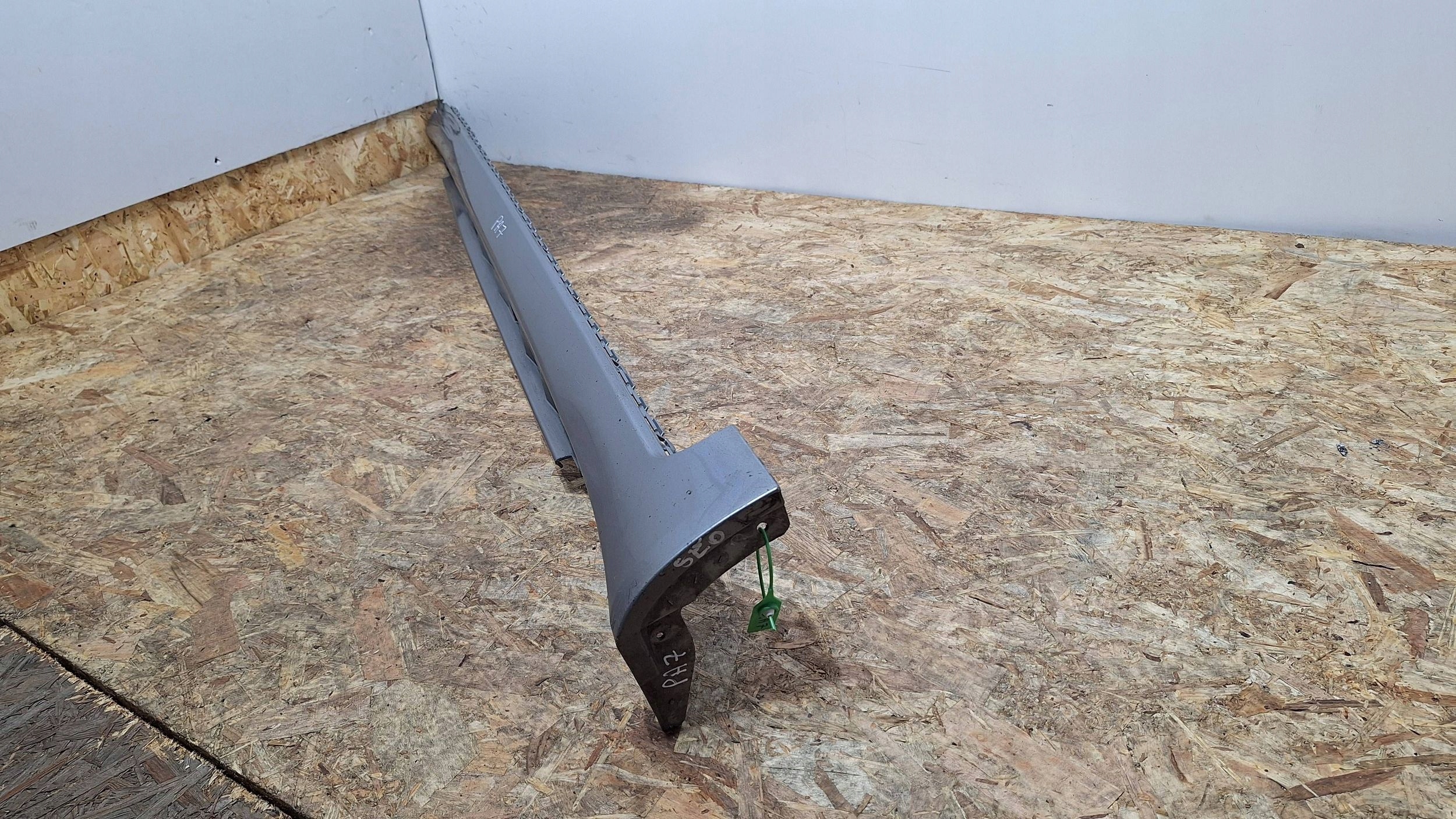cap threshold moulding threshold right AUDI A4 B7 04- 8E0853860