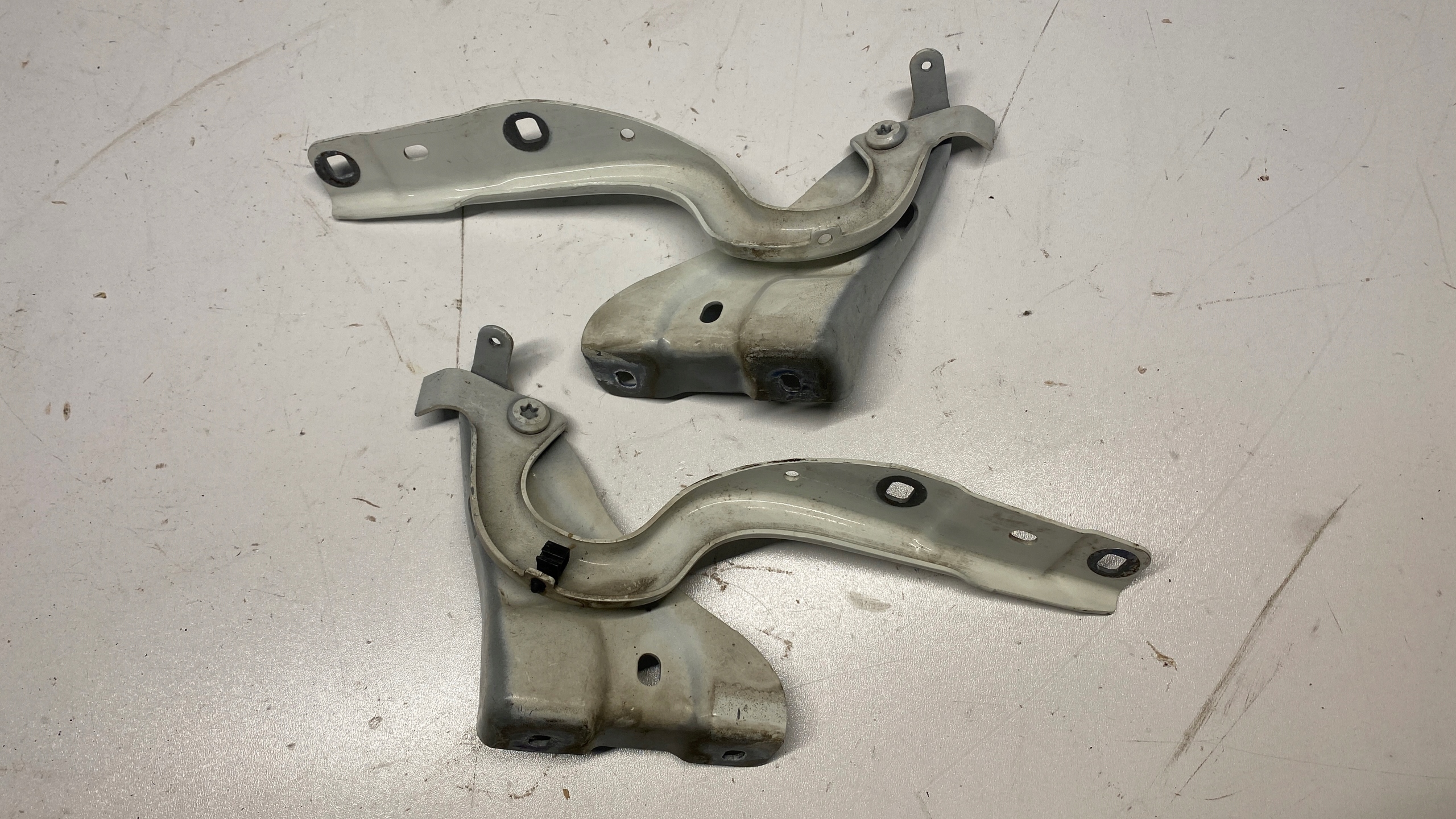 MERCEDES B-KLASA W246 hinge bonnet hinges right left 650