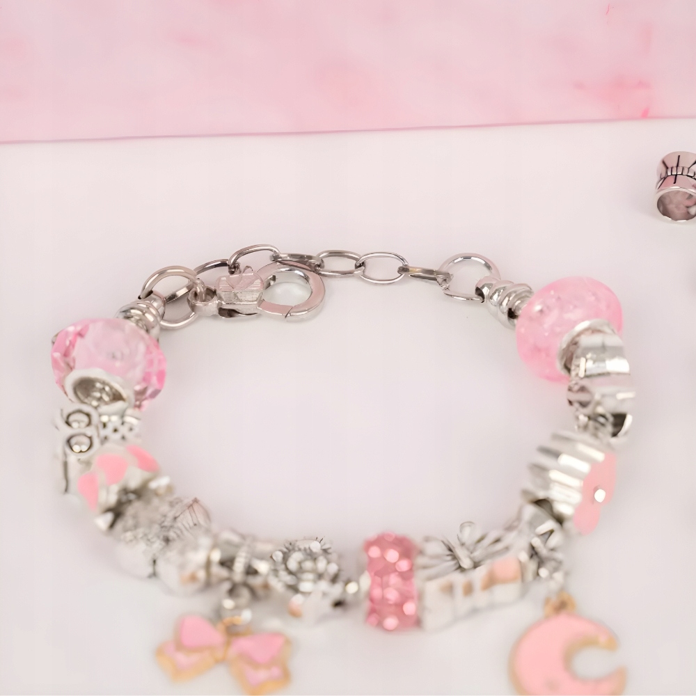 ZESTAW DO ROBIENIA BIŻUTERII KORALIKI BRANSOLETEK ZAWIESZKA CHARMS DZIECI Wiek dziecka 3 lata +