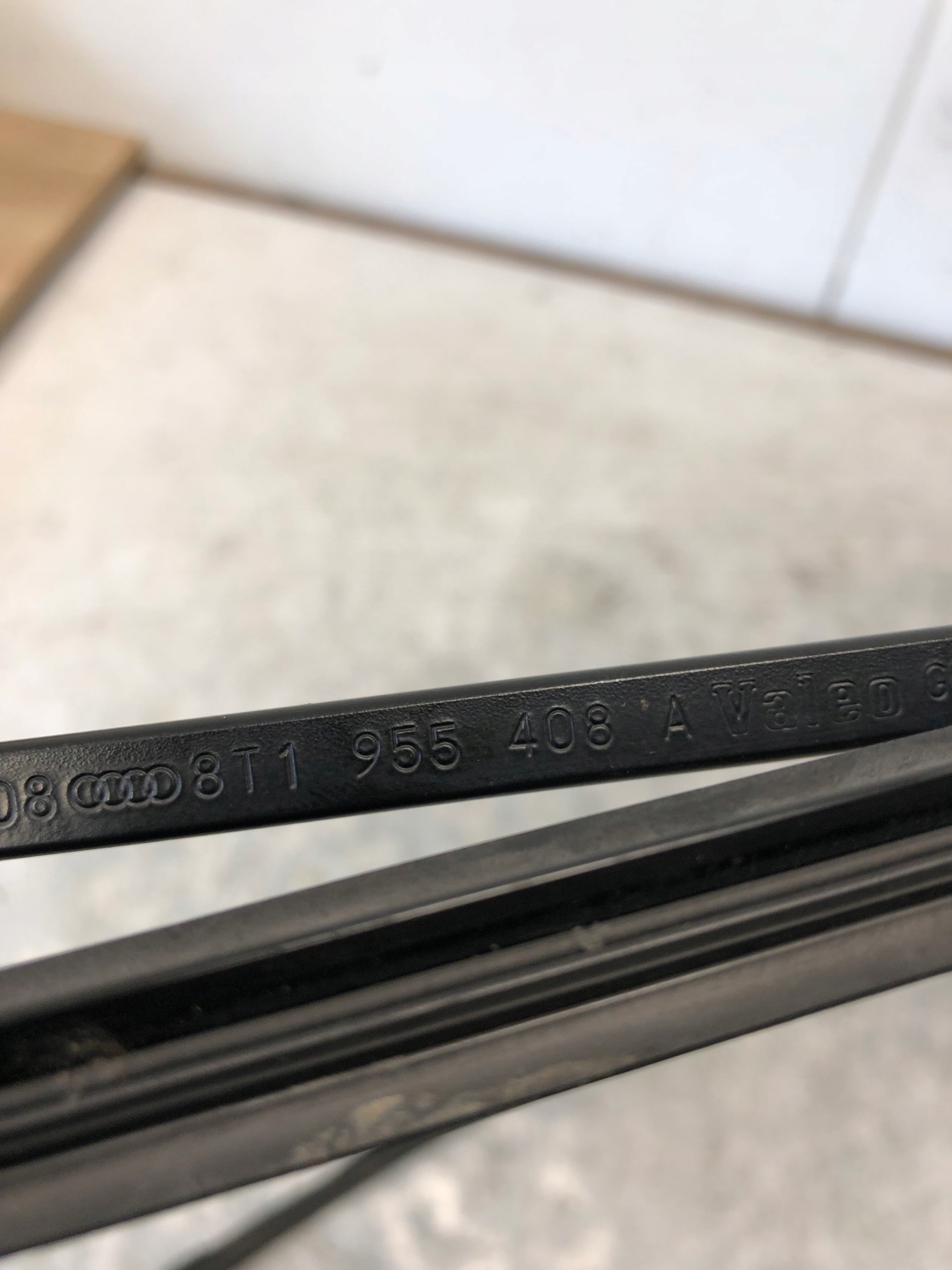 wiper arms AUDI A5 EUROPA
