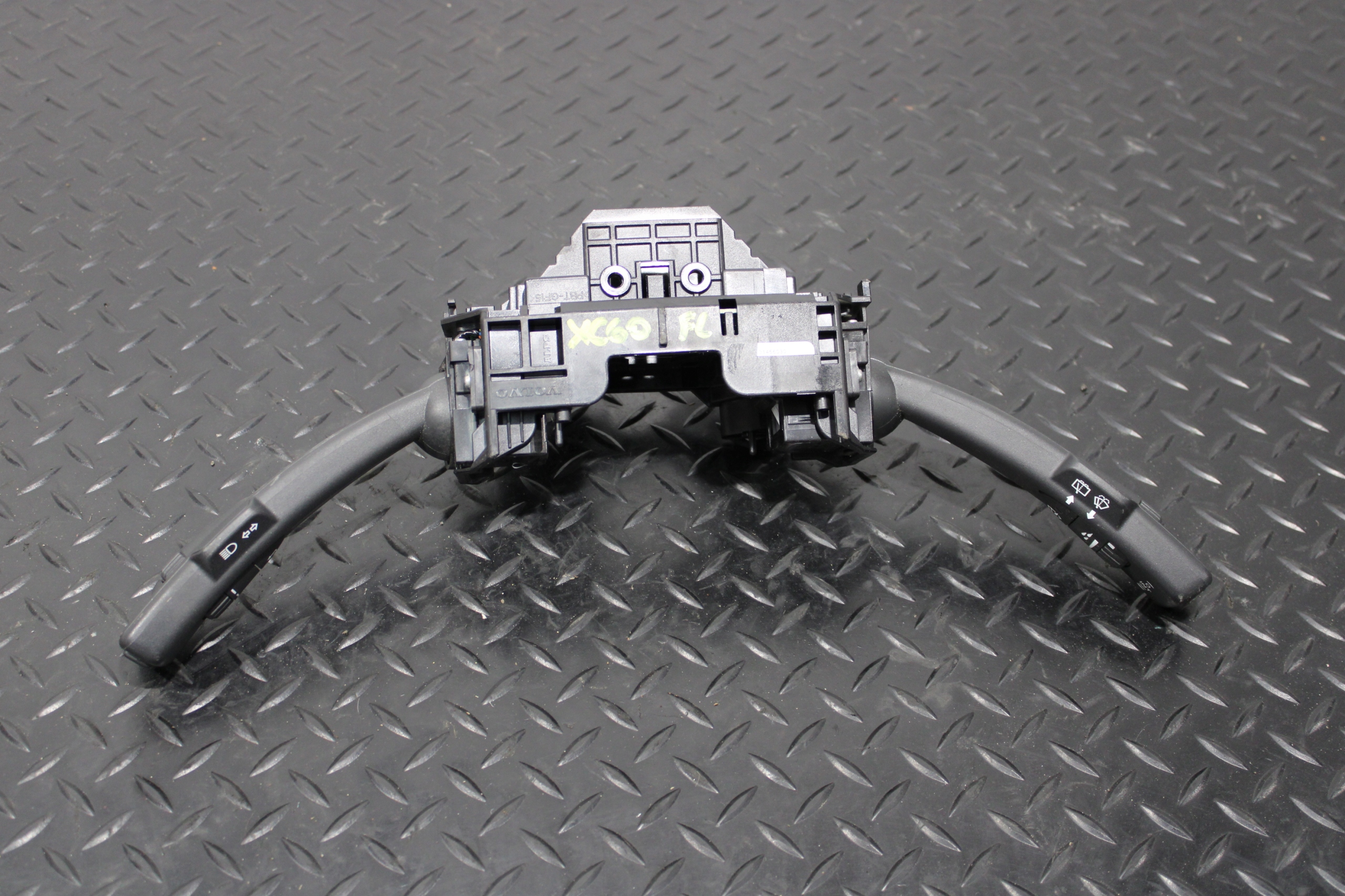 MANETKA DEVIO LUCI DEVIO indicatori di direzione tergicristalli 31456030 VOLVO XC60 LIFT 2016