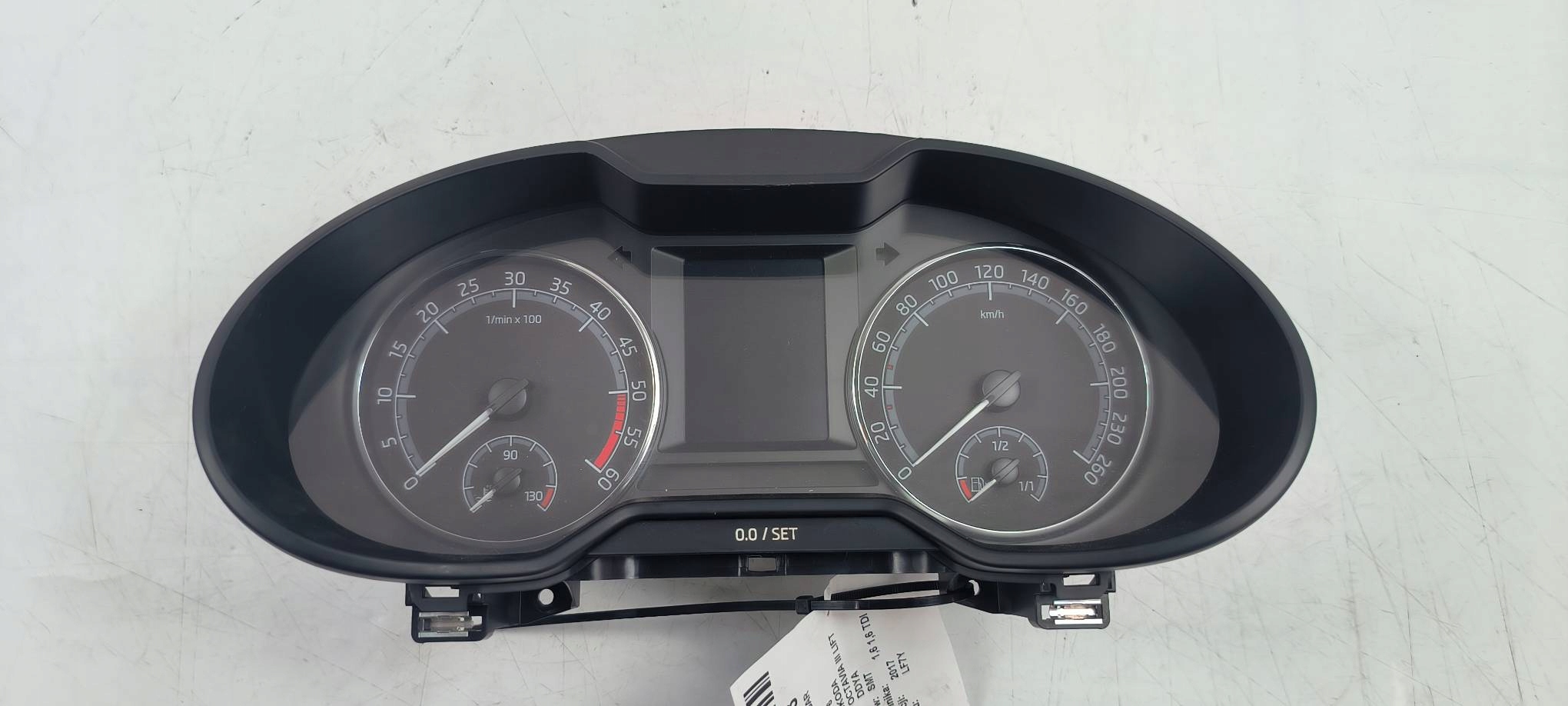 dials clock EU 5E0920781E SKODA OCTAVIA III LIFT