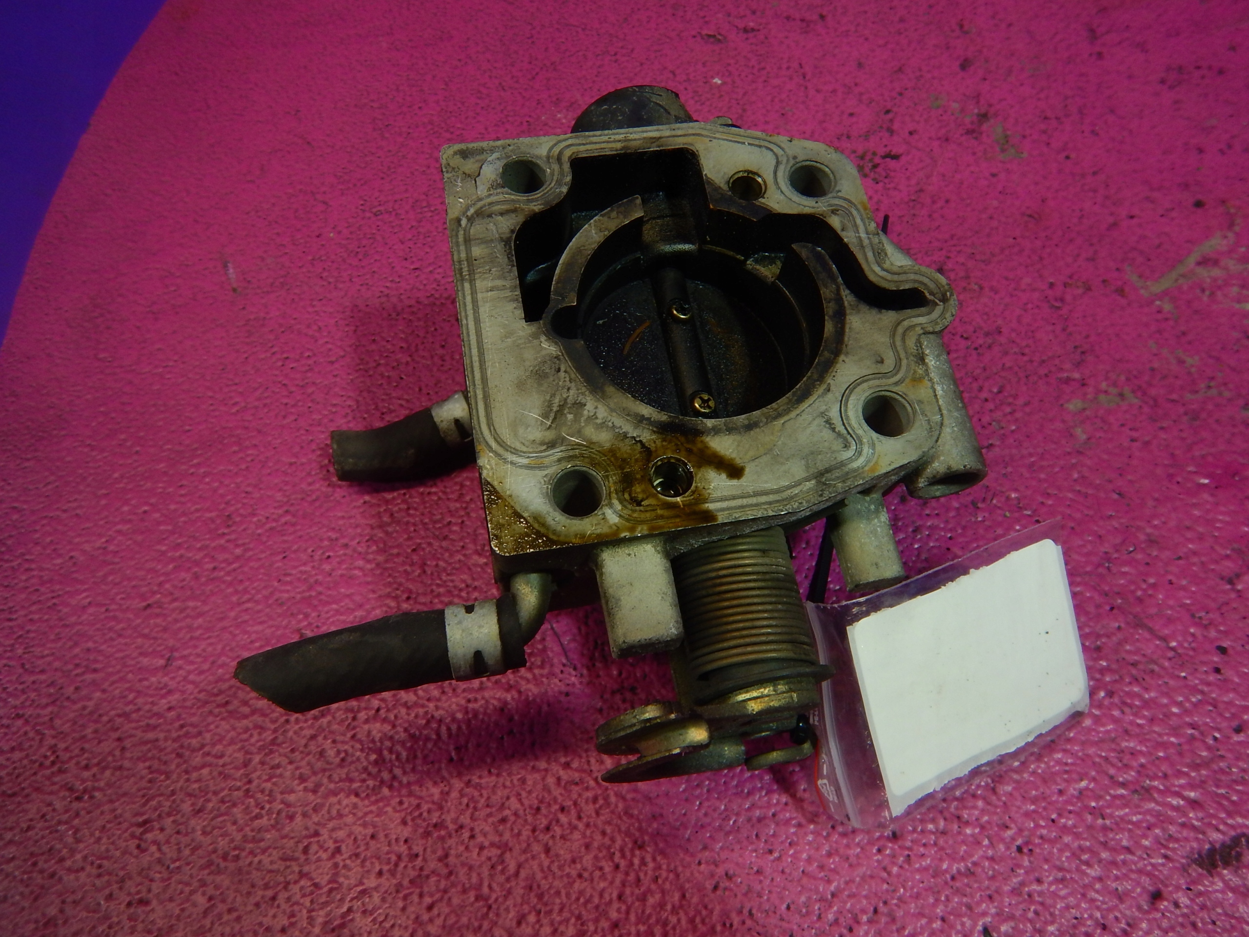 mazda 323F BJ 00-03 1.6 ДРОССЕЛЬНАЯ ЗАСЛОНКА